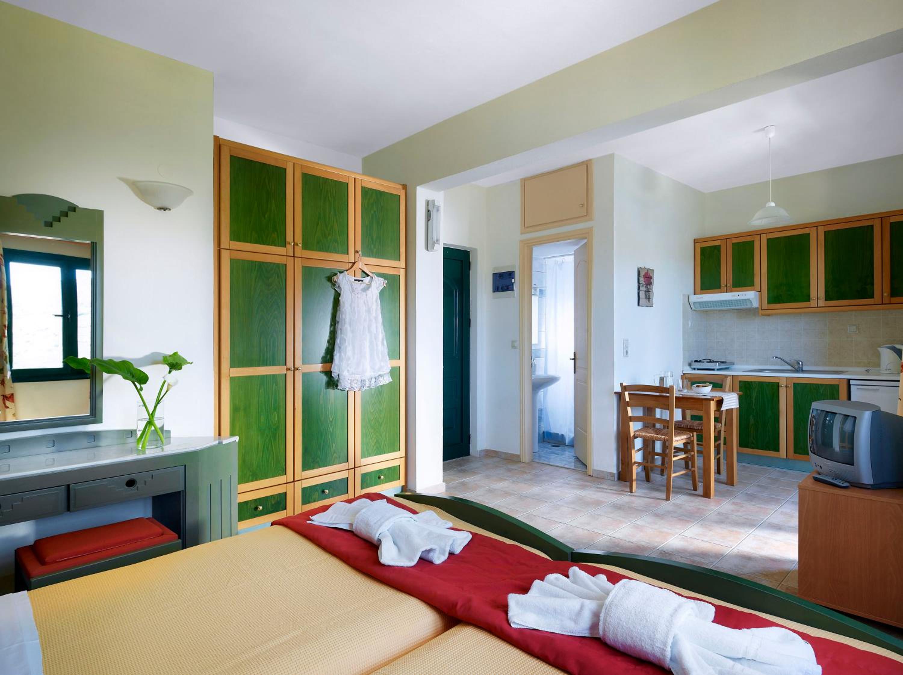 Twin Studio with Sea View - Photo 1