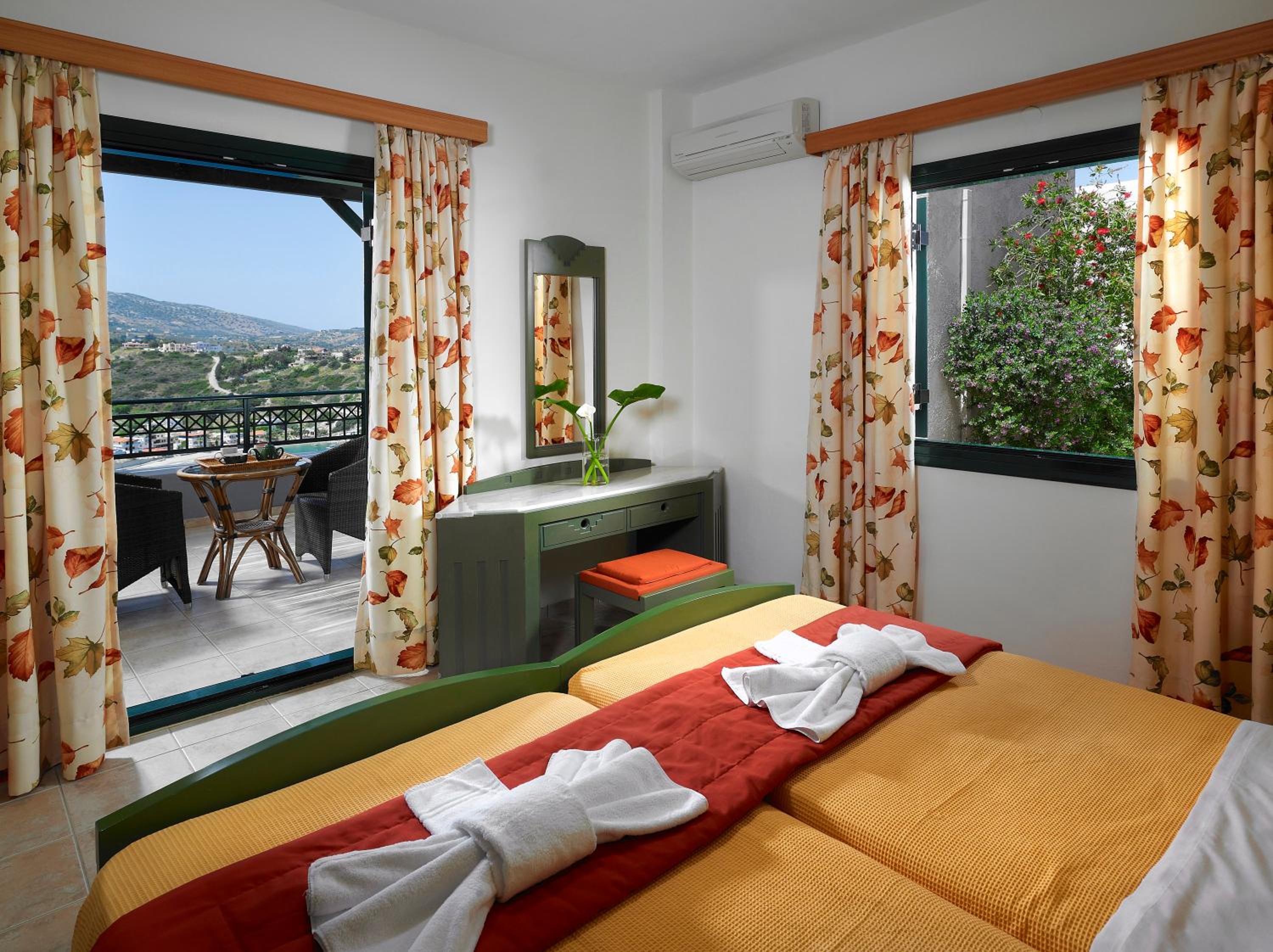Twin Studio with Sea View - Photo 5