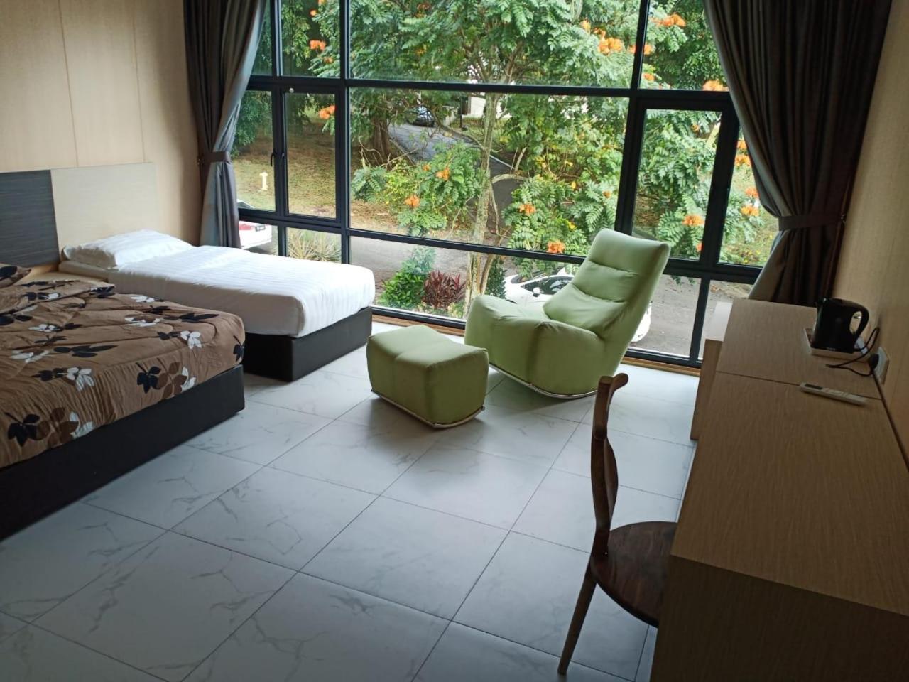 Villa photo 2