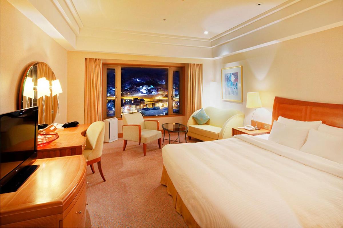 Deluxe Double Room with Mountain View - Non-Smoking - Photo 2