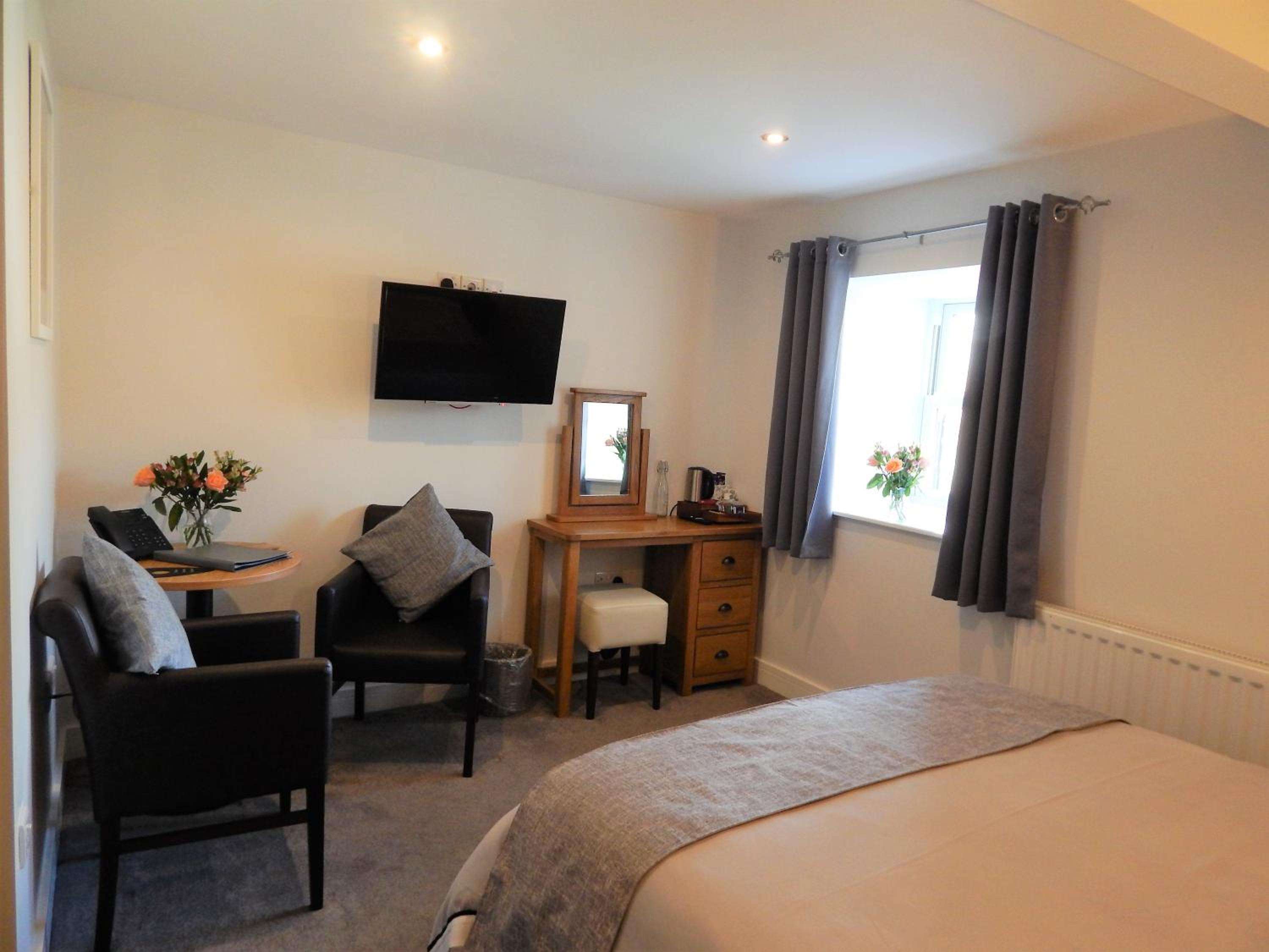 Standard Double Room - Photo 22