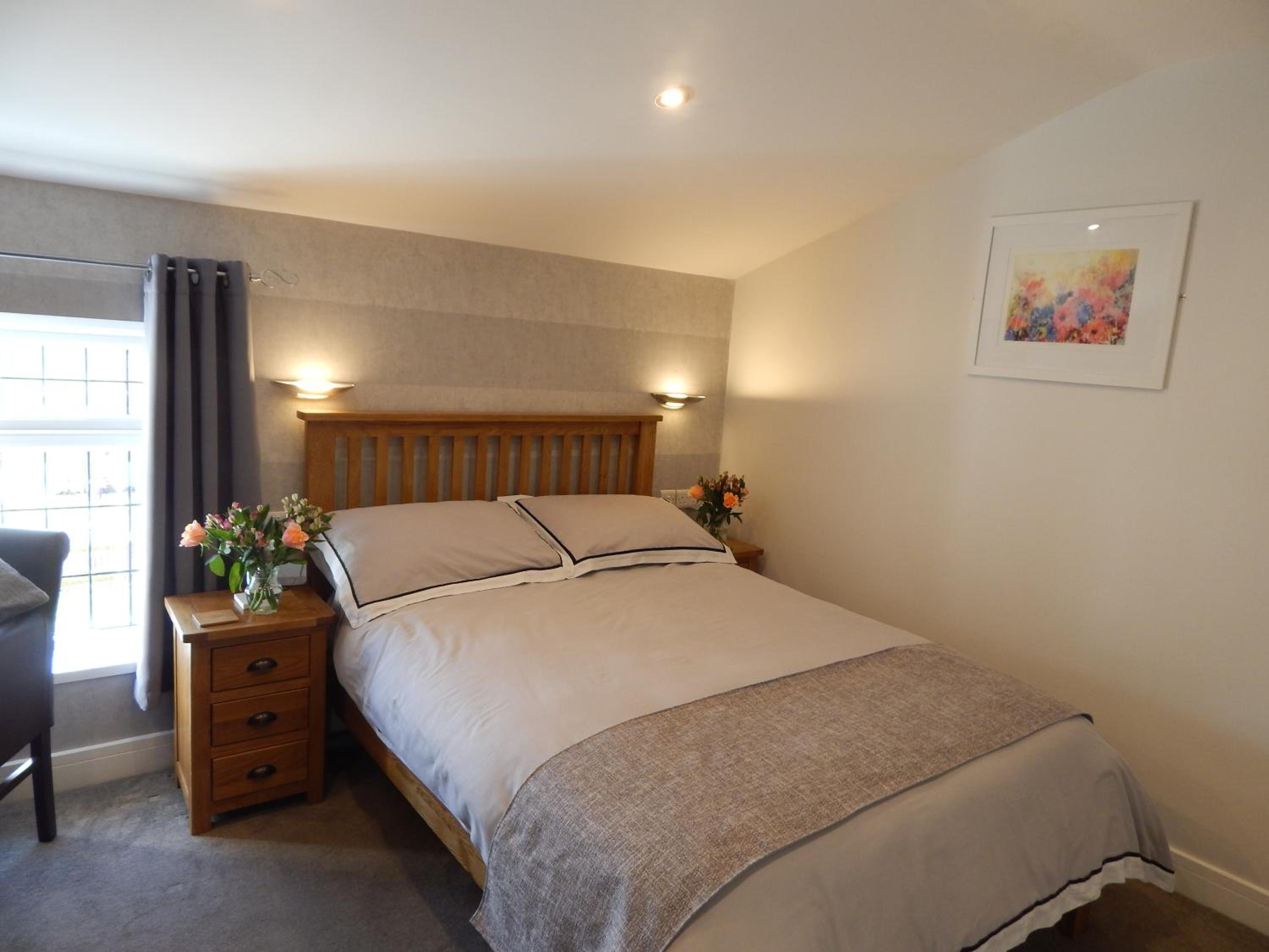 Standard Double Room - Photo 15