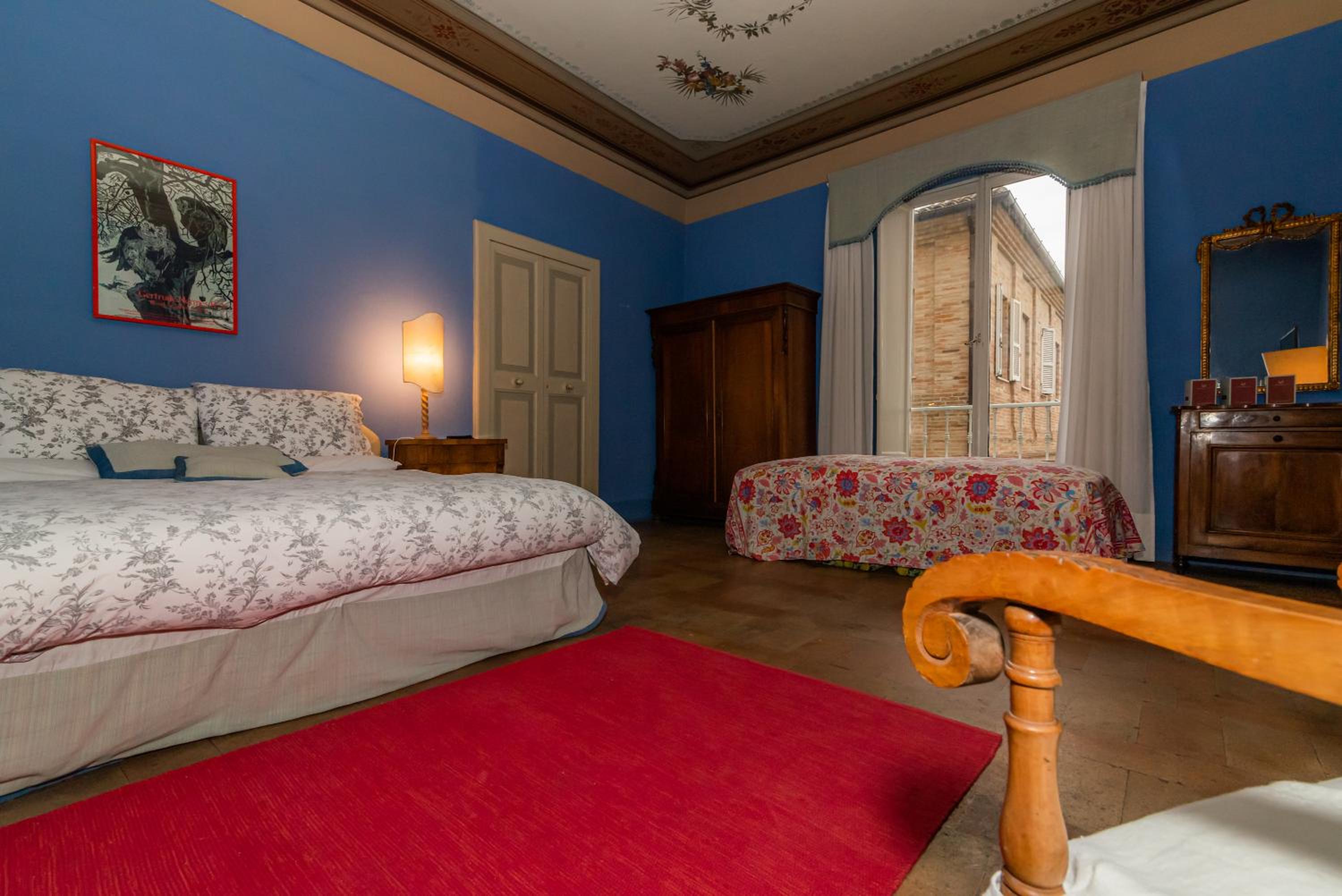 Suite (4 Adults) photo 1