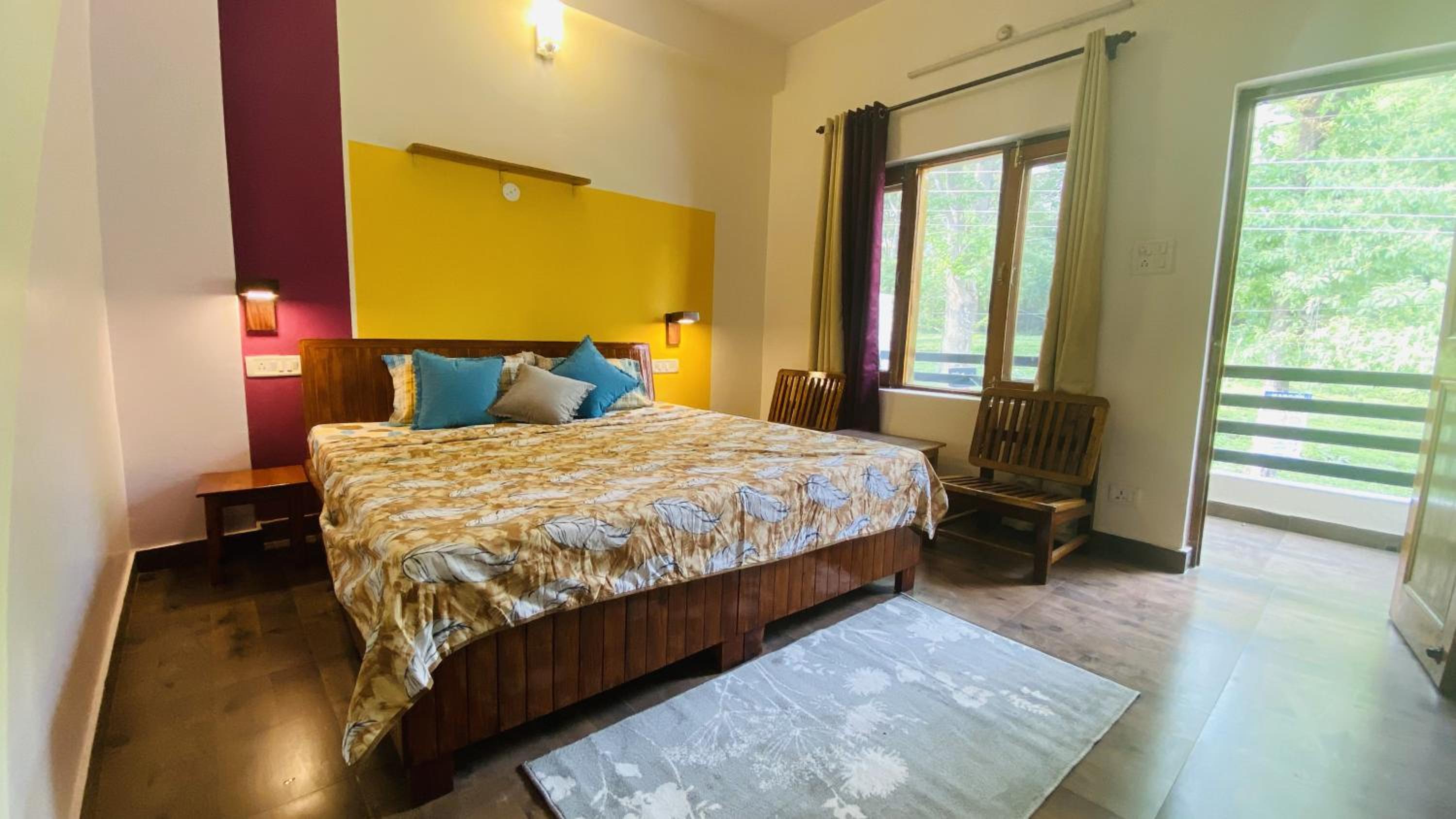 Double Room with Balcony - Photo 3