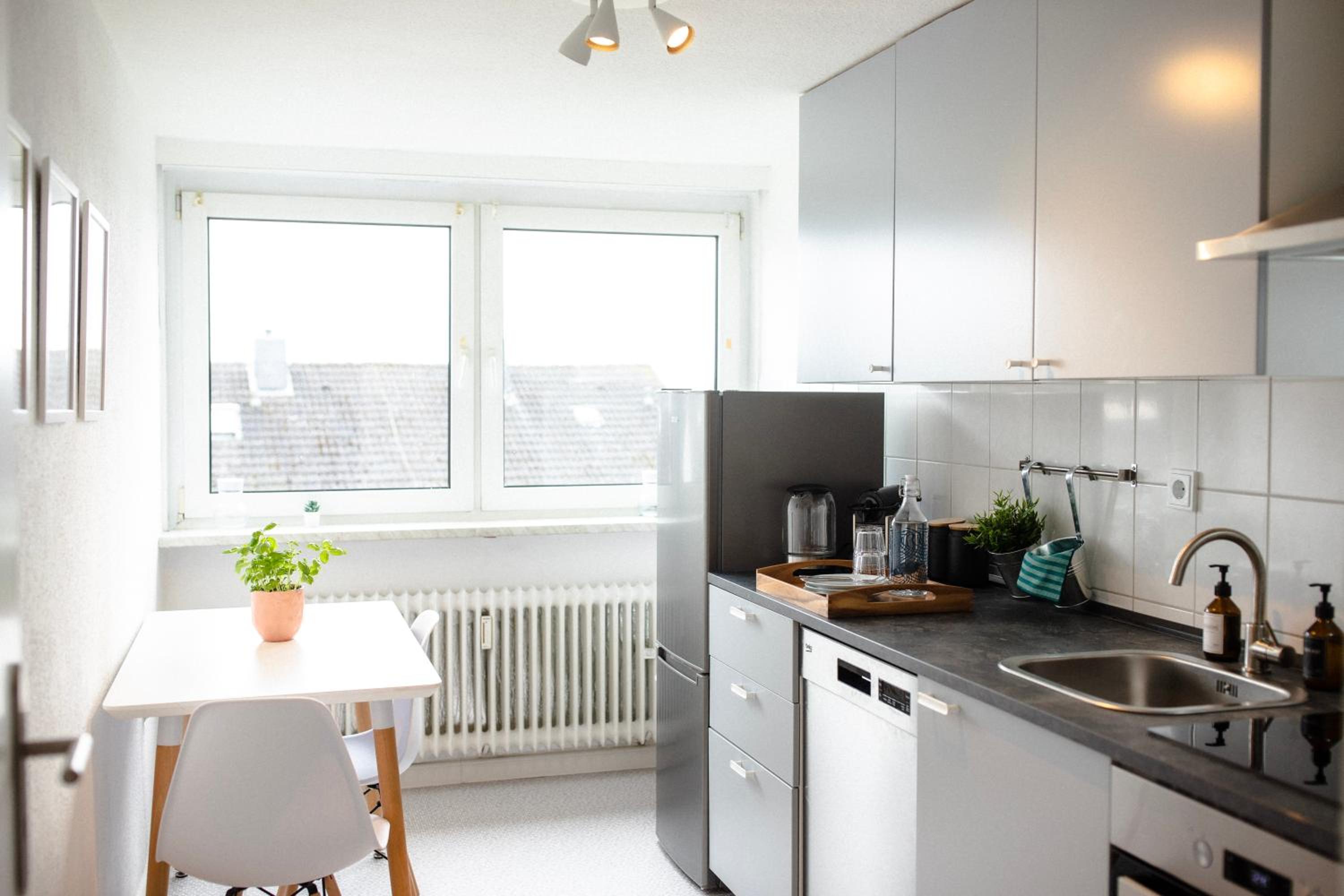 Two-Bedroom Apartment - Photo 16