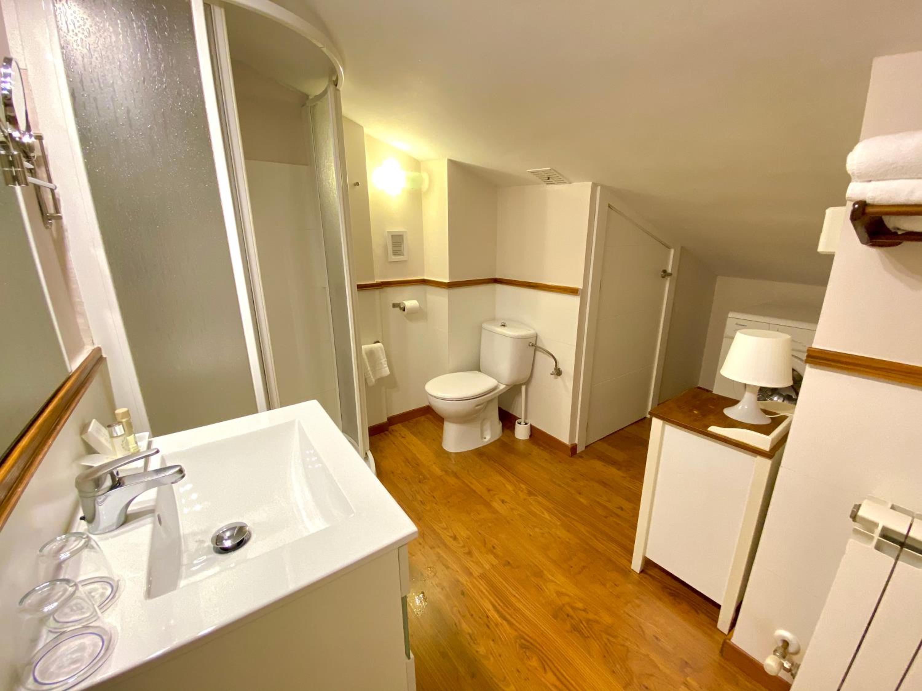 One-Bedroom Penthouse photo 3
