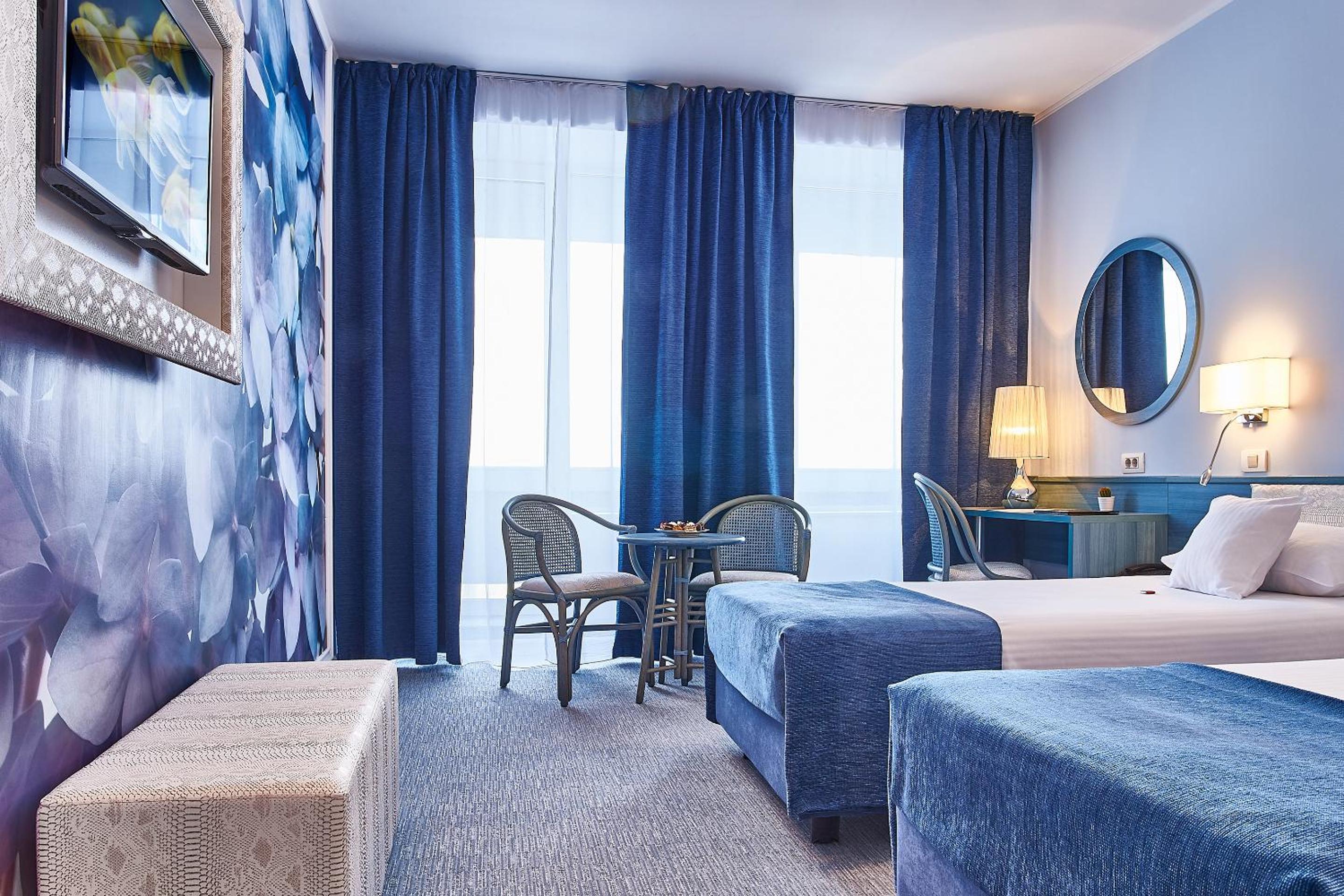 Standard Twin Room - Photo 2