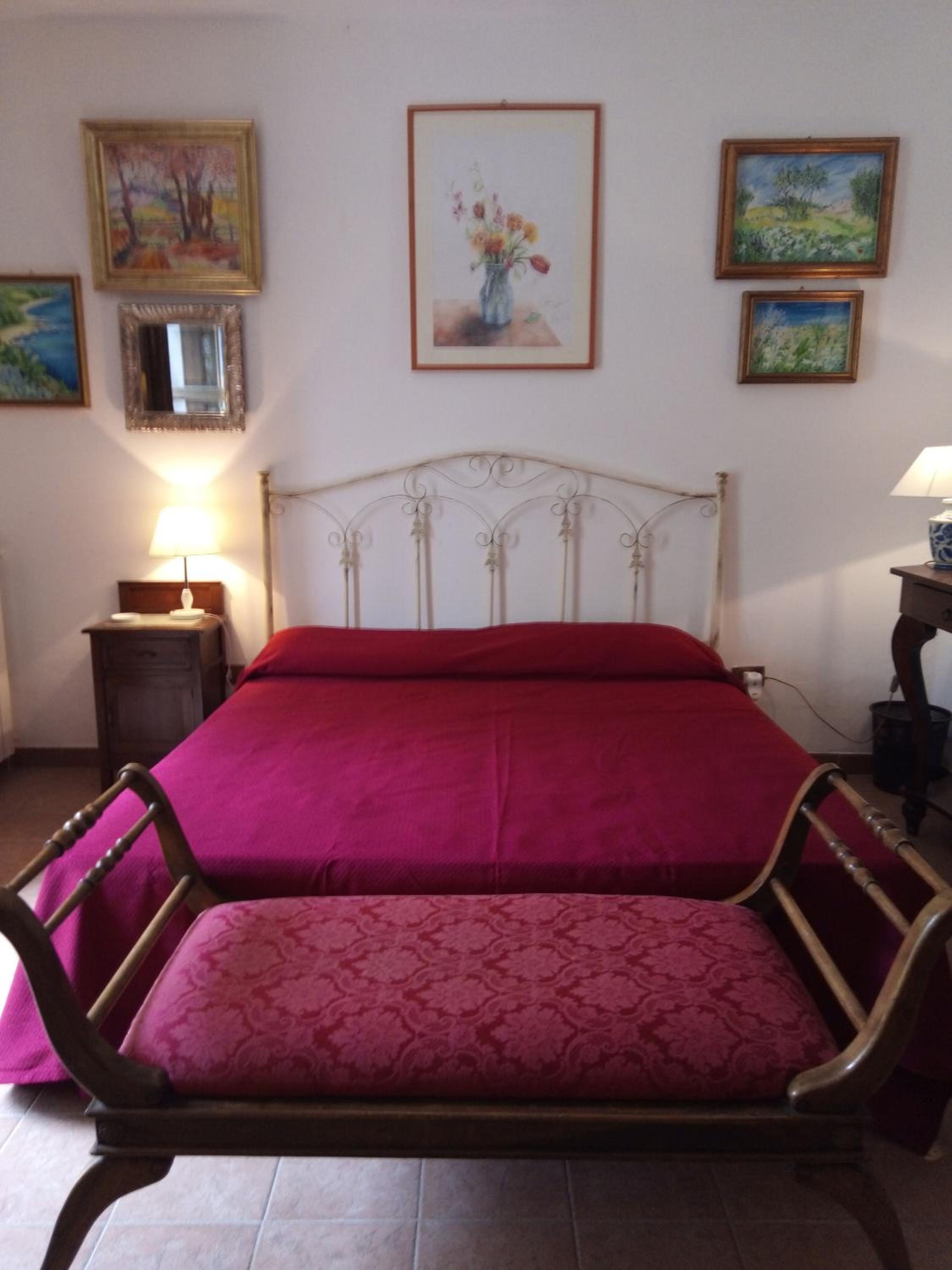Triple Room with Private Bathroom - Photo 4