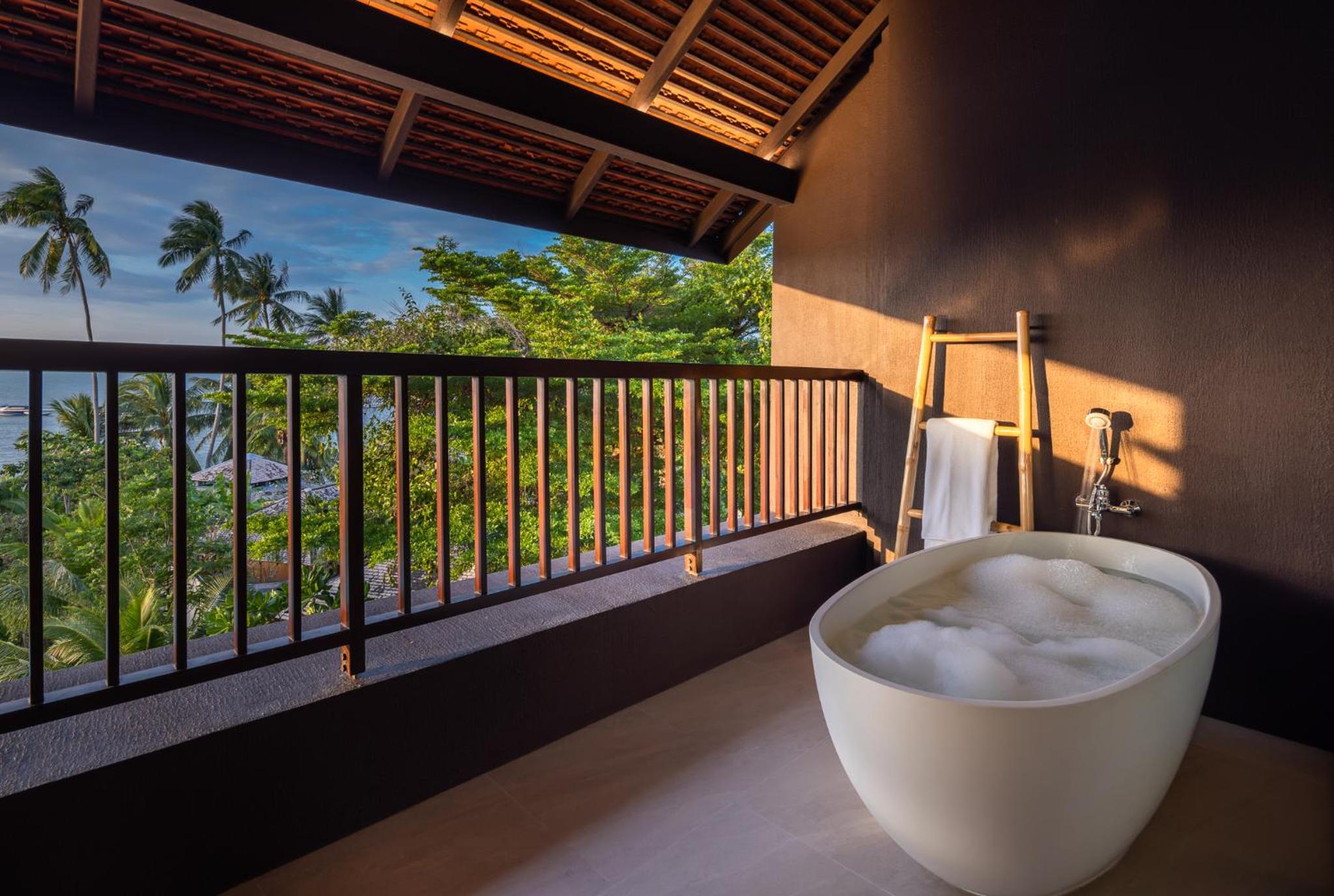 Ocean View Suite - Photo 3