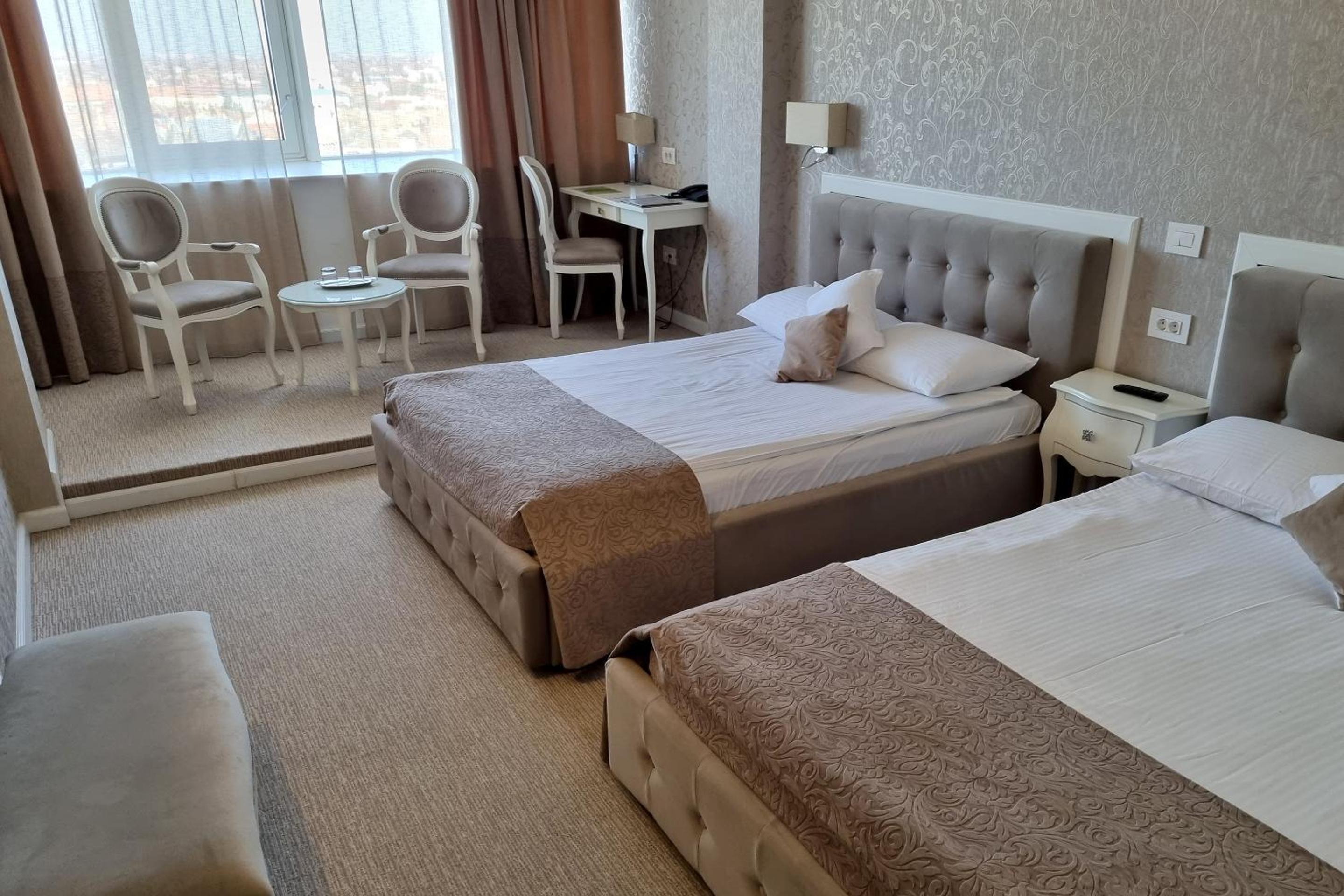Deluxe Family PLUS Room - Photo 6