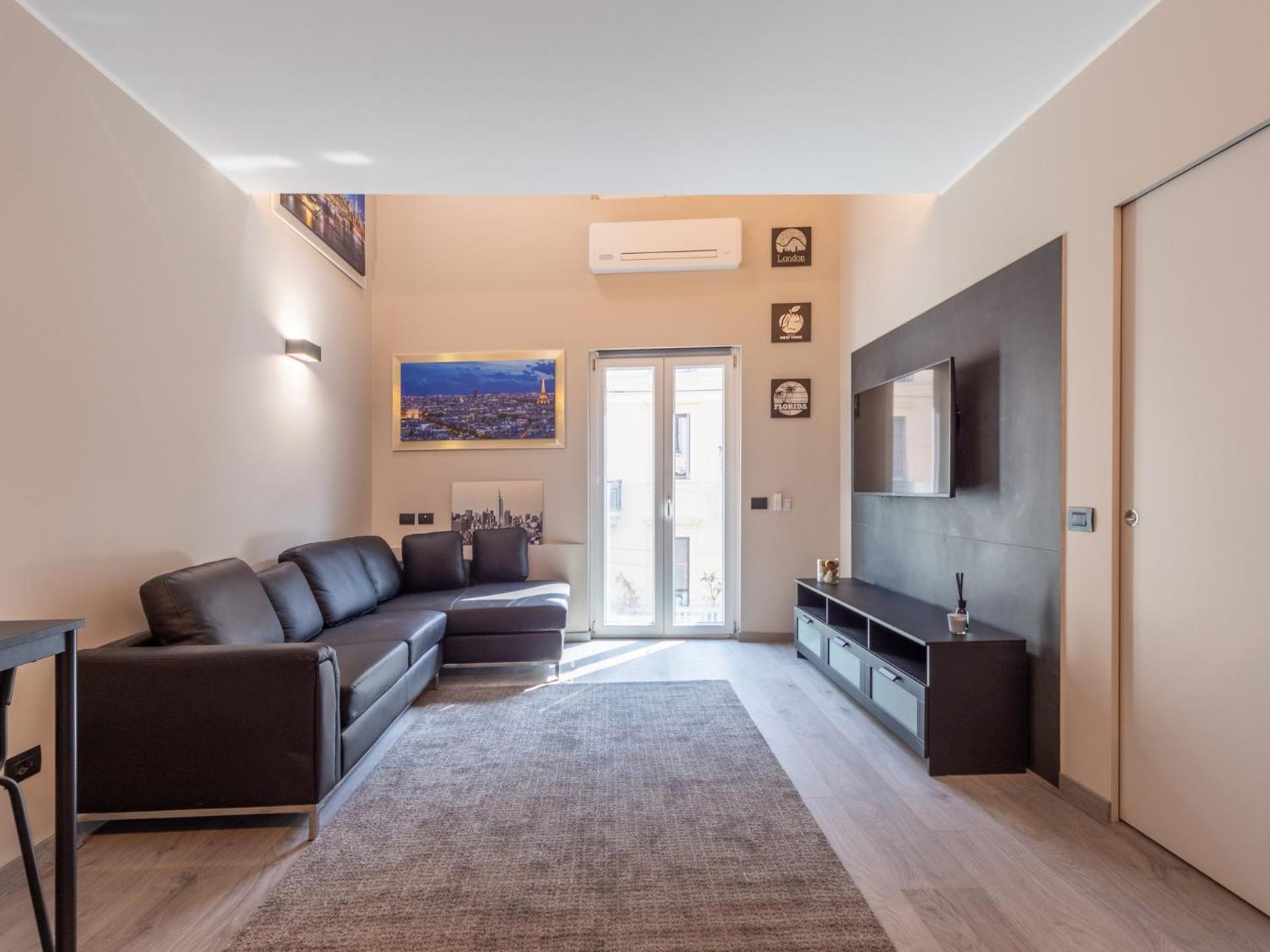 Deluxe Apartment