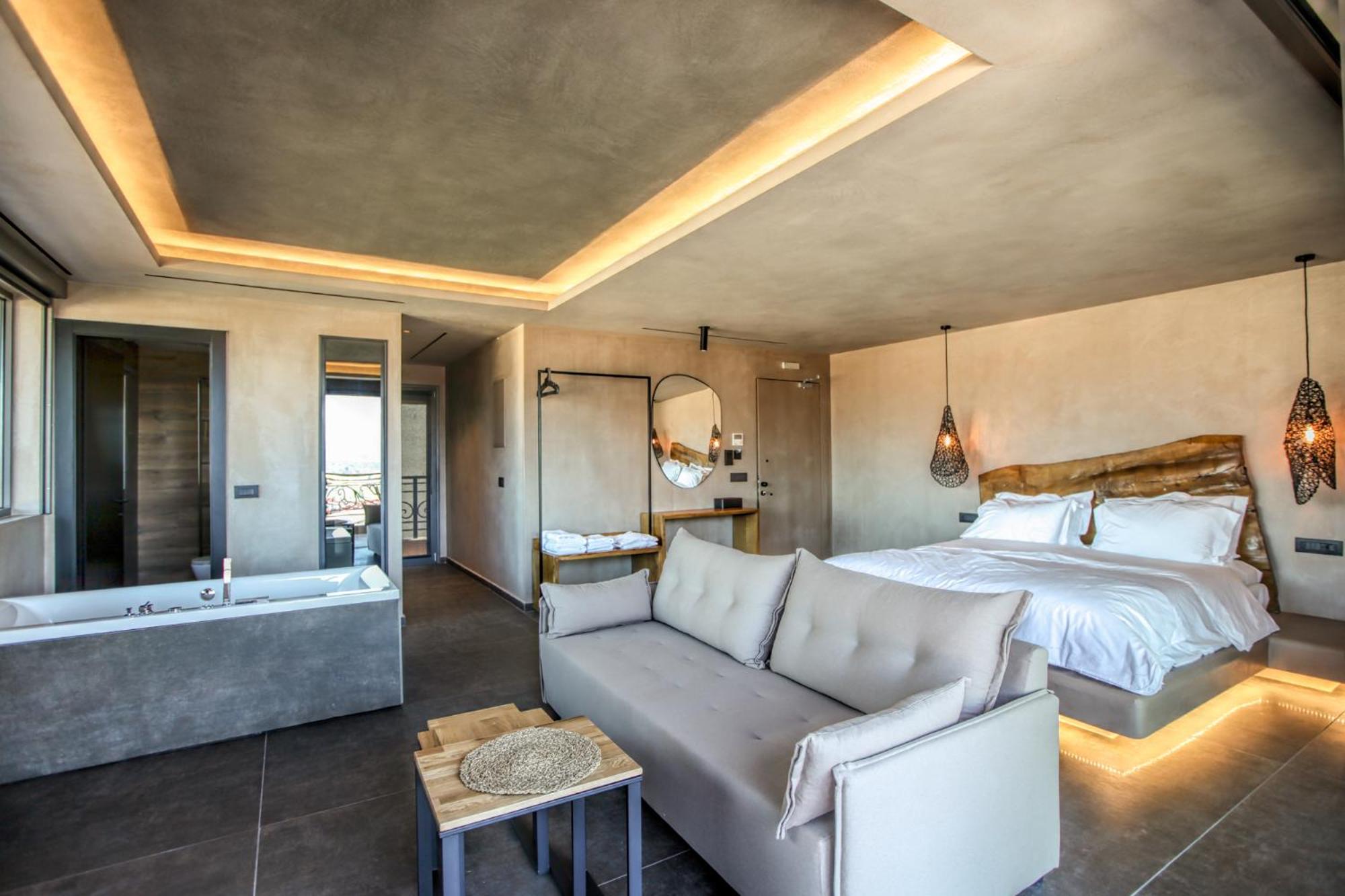 One-Bedroom Apartment - Photo 9