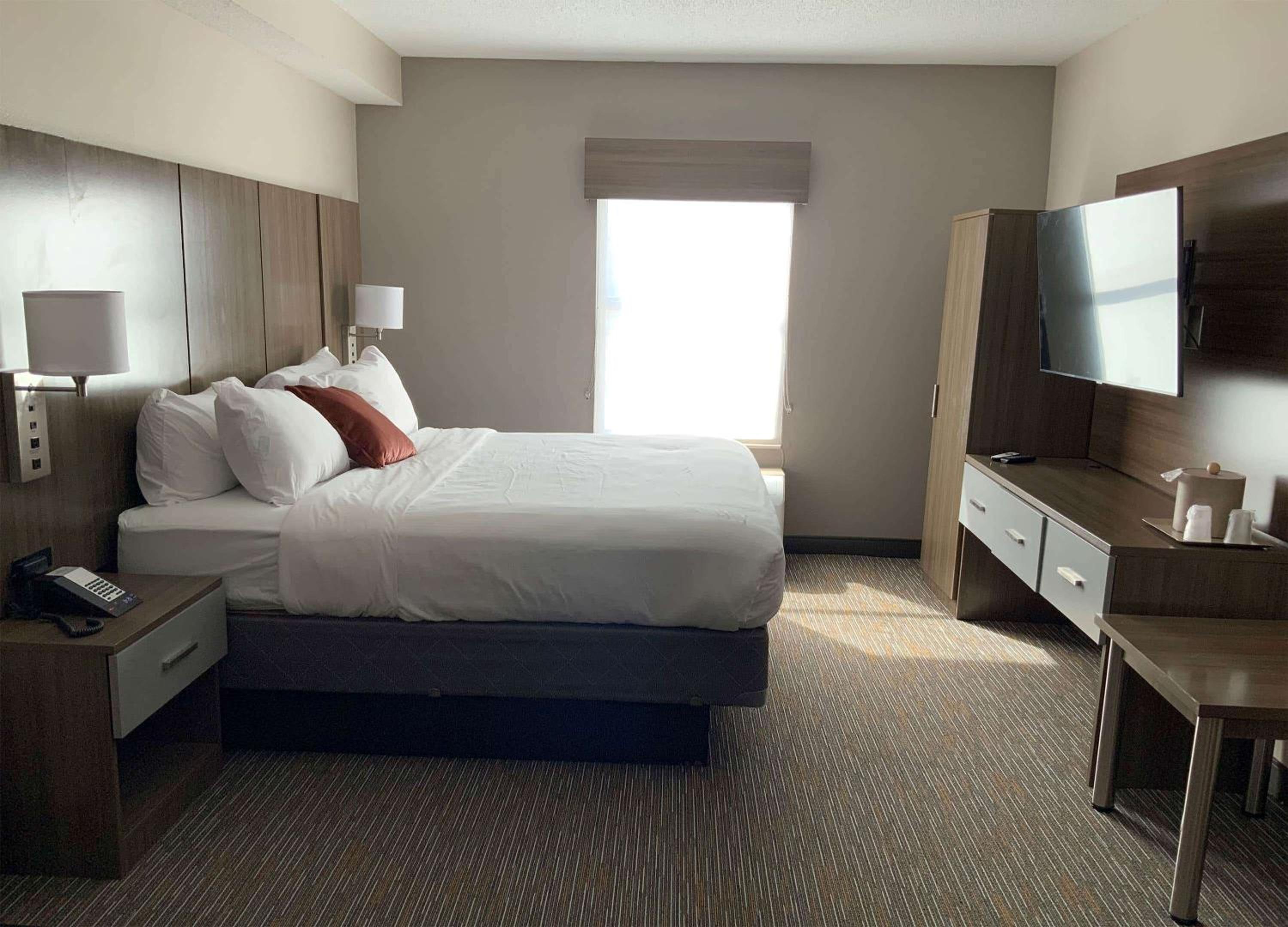 King Room - Mobility Access/Non-Smoking - Photo 5