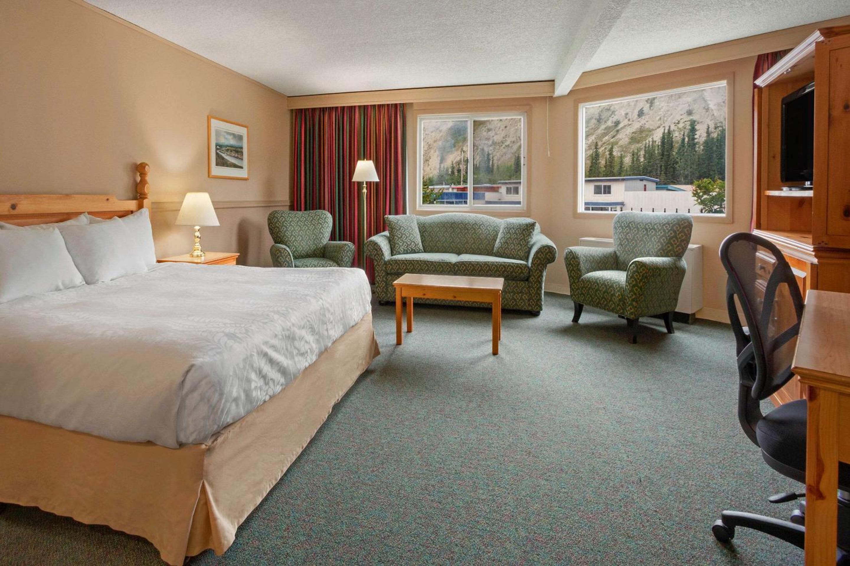 Executive King Room - Non Smoking  - Photo 2