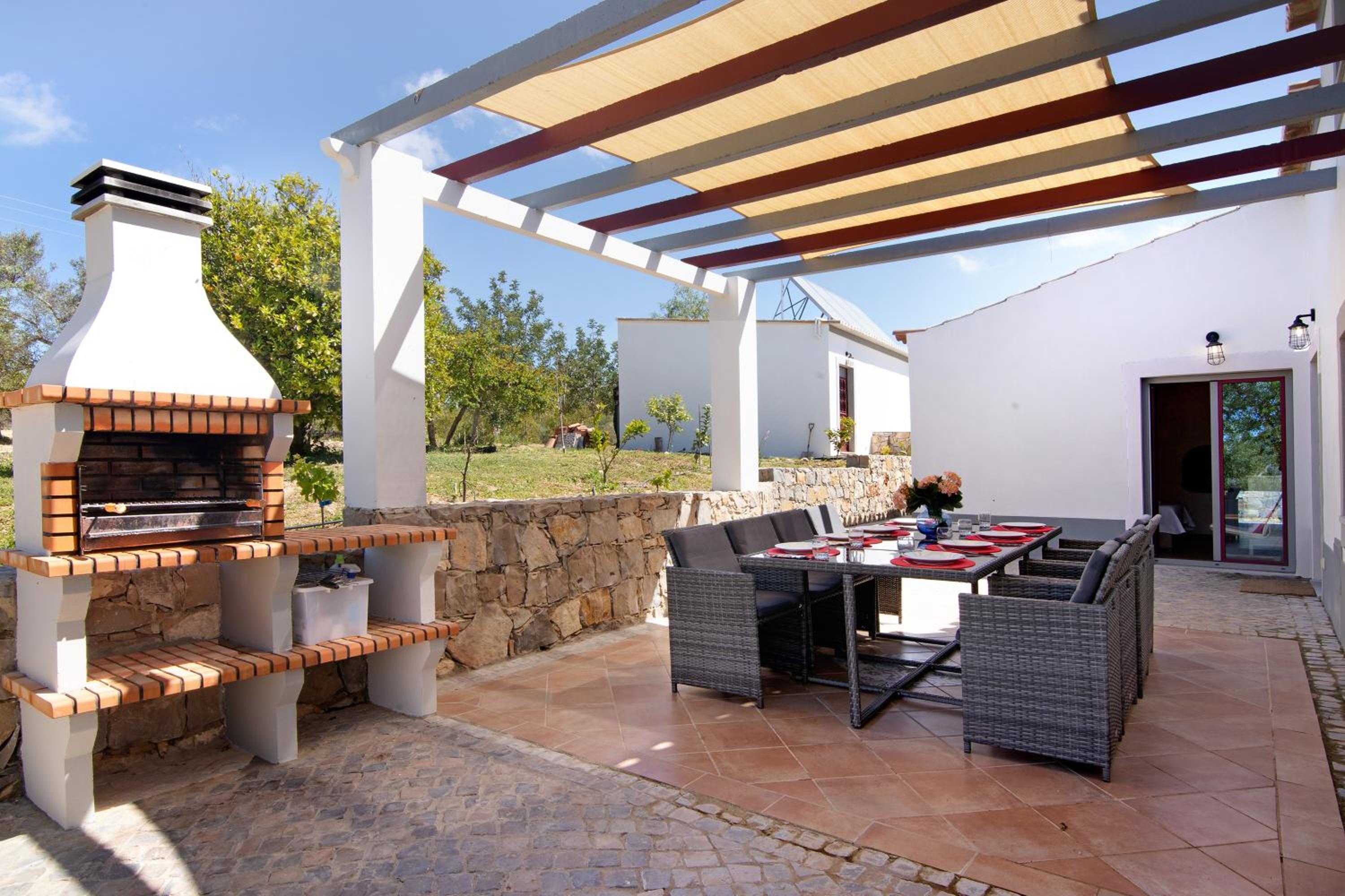 Three-Bedroom Premium Apartment with Balcony photo 2