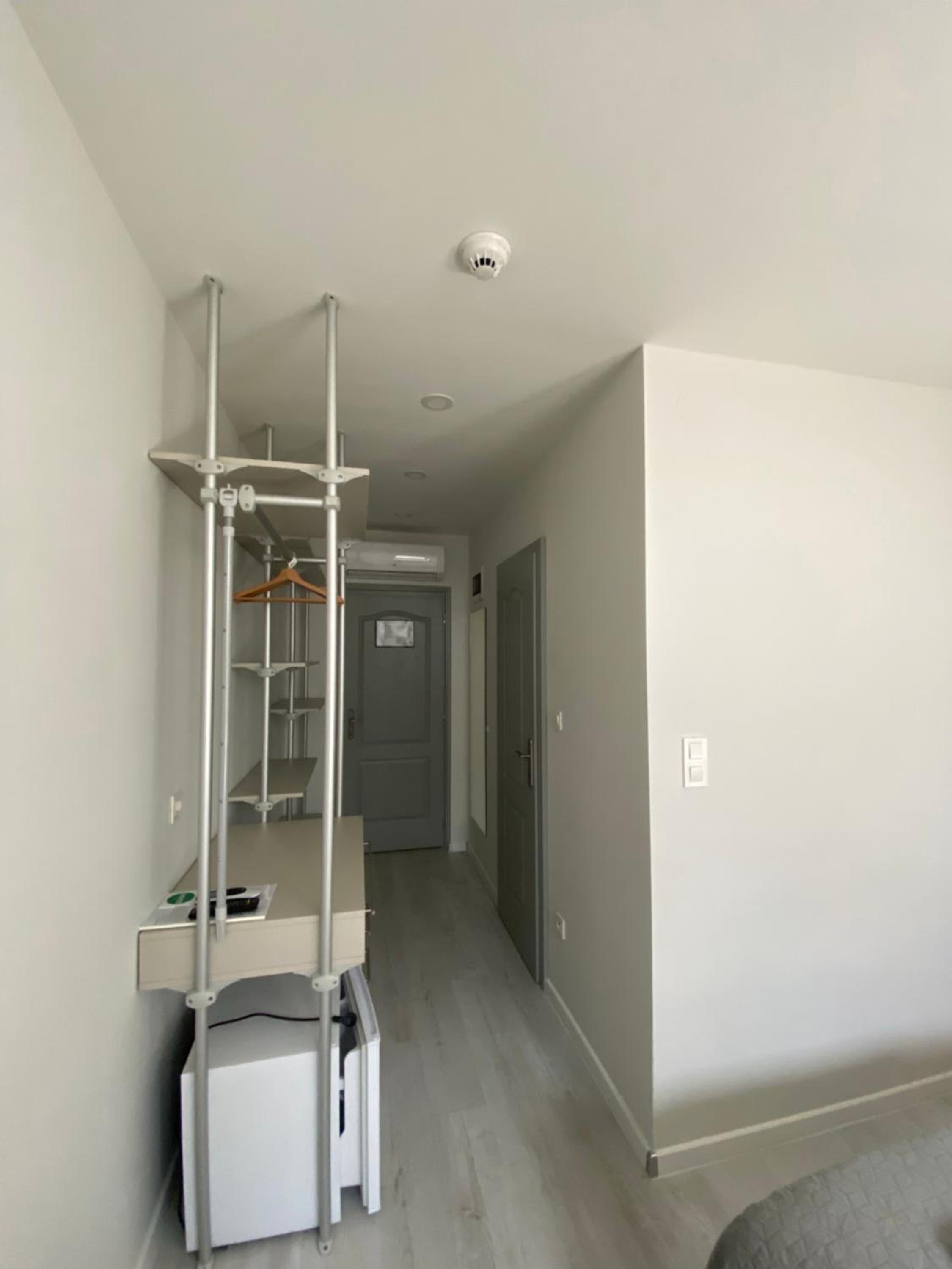 Double Room with Private Bathroom - Photo 4