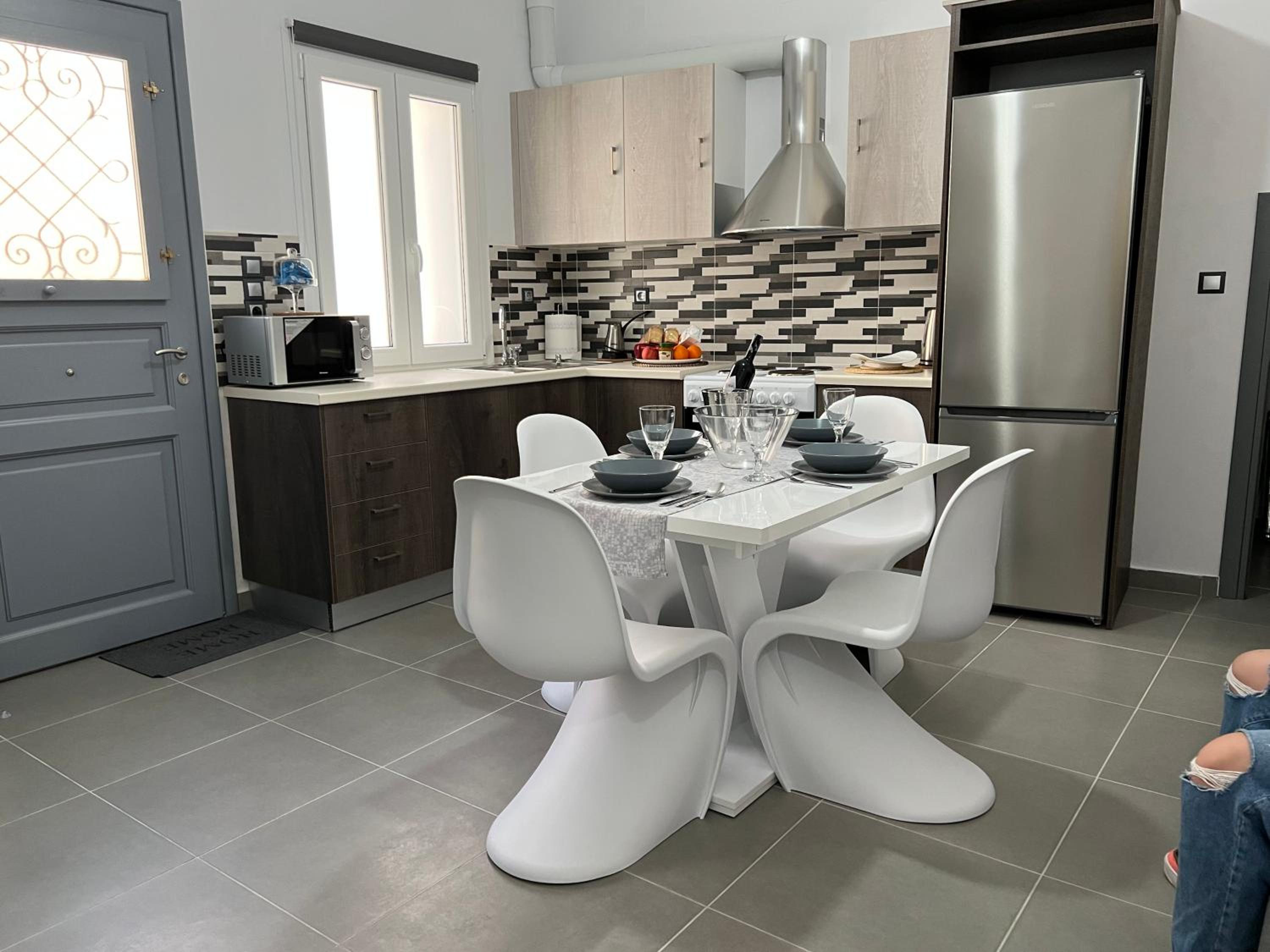 One-Bedroom Apartment - Photo 6