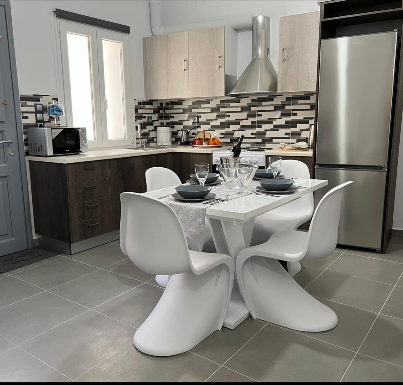 One-Bedroom Apartment - Photo 9
