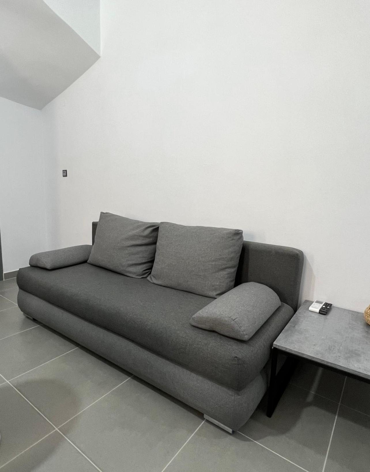 One-Bedroom Apartment - Photo 18