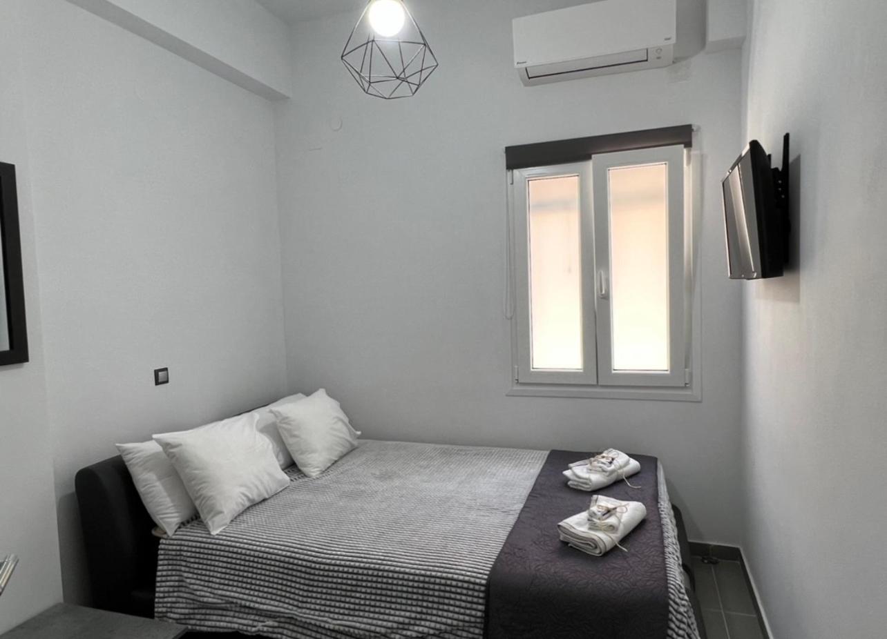 One-Bedroom Apartment - Photo 29