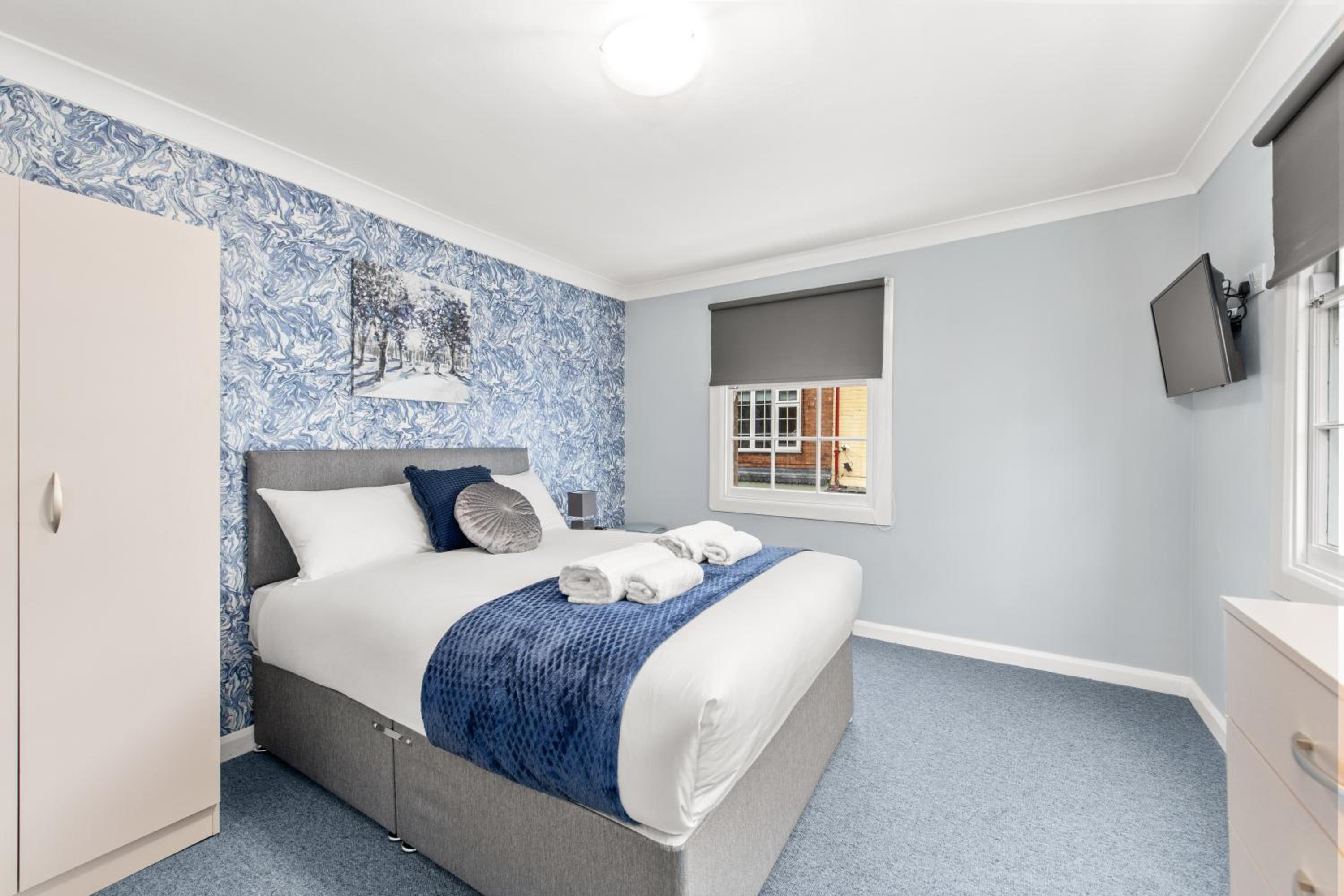 Economy Double Room - Photo 9
