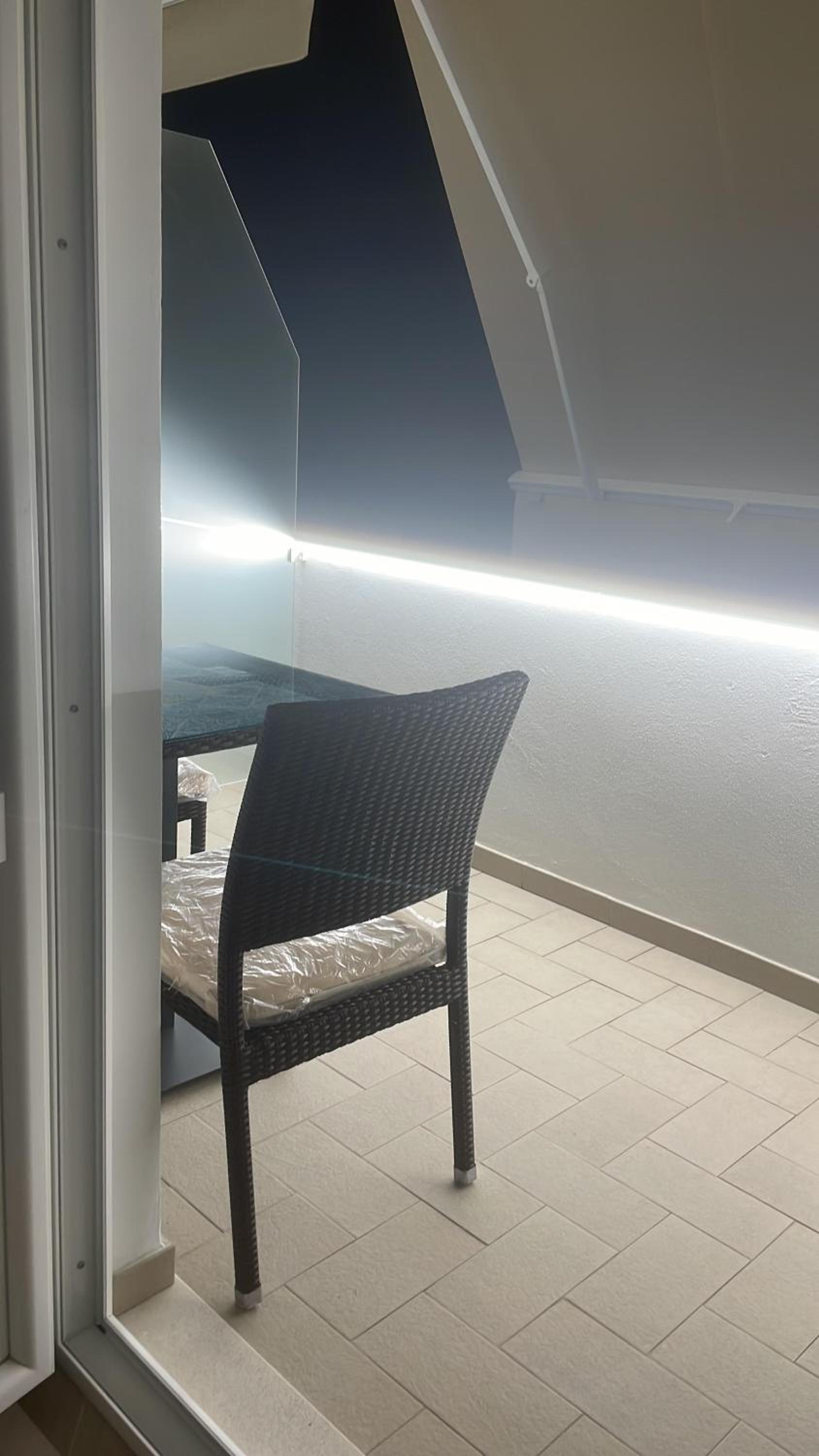 Suite with Balcony - Photo 20
