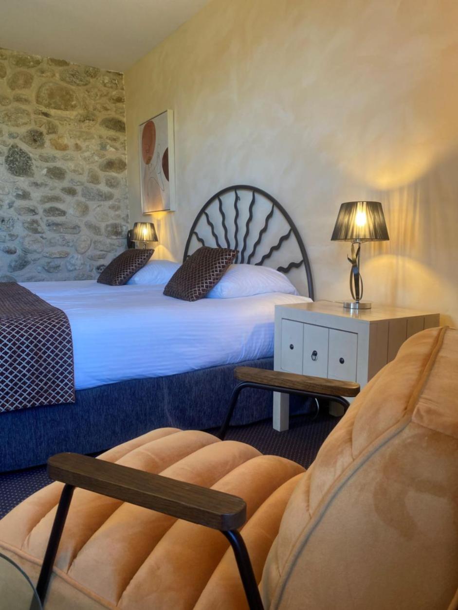 Double Room - Photo 14