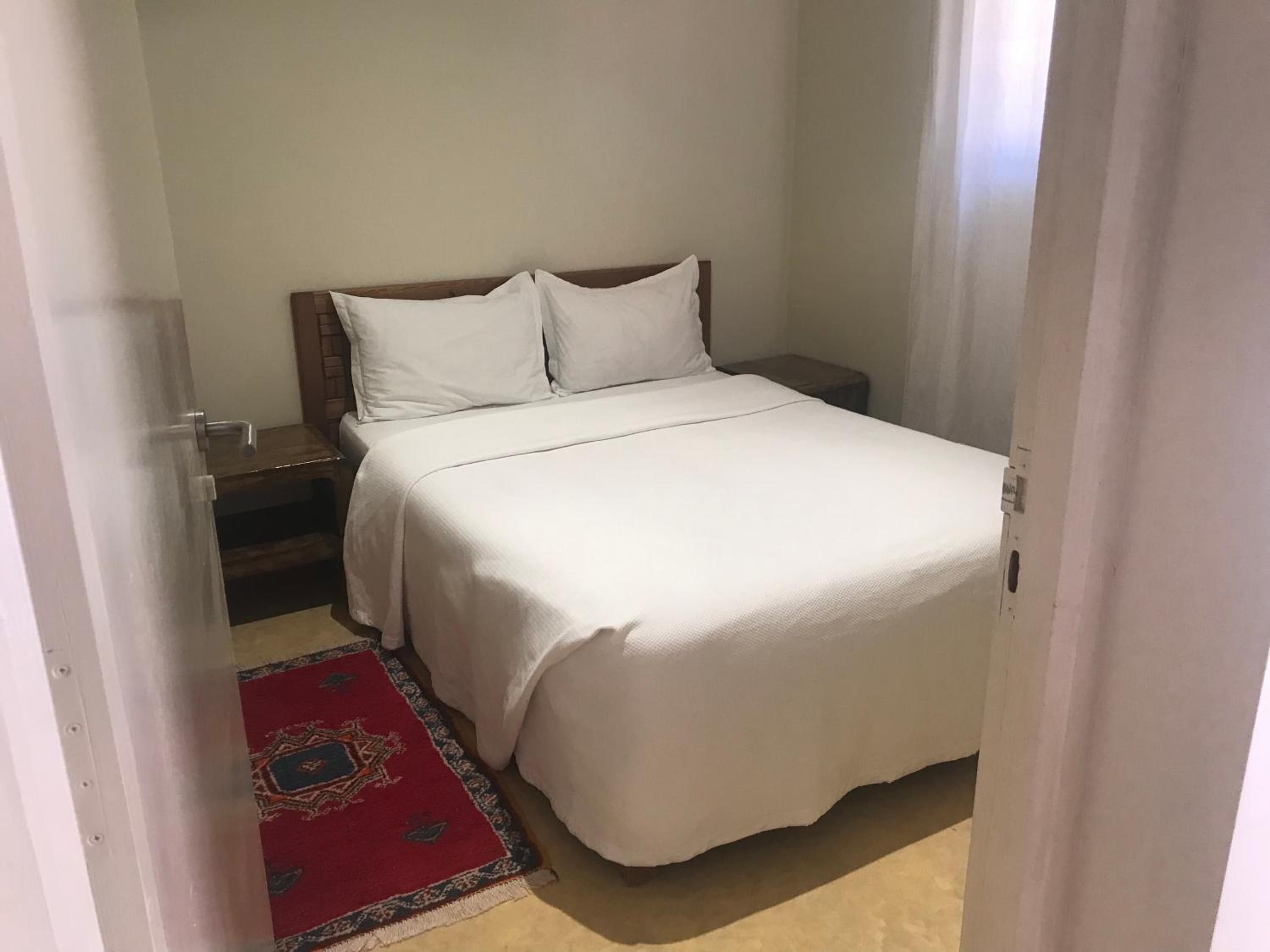 Two-Bedroom Apartment - Photo 3
