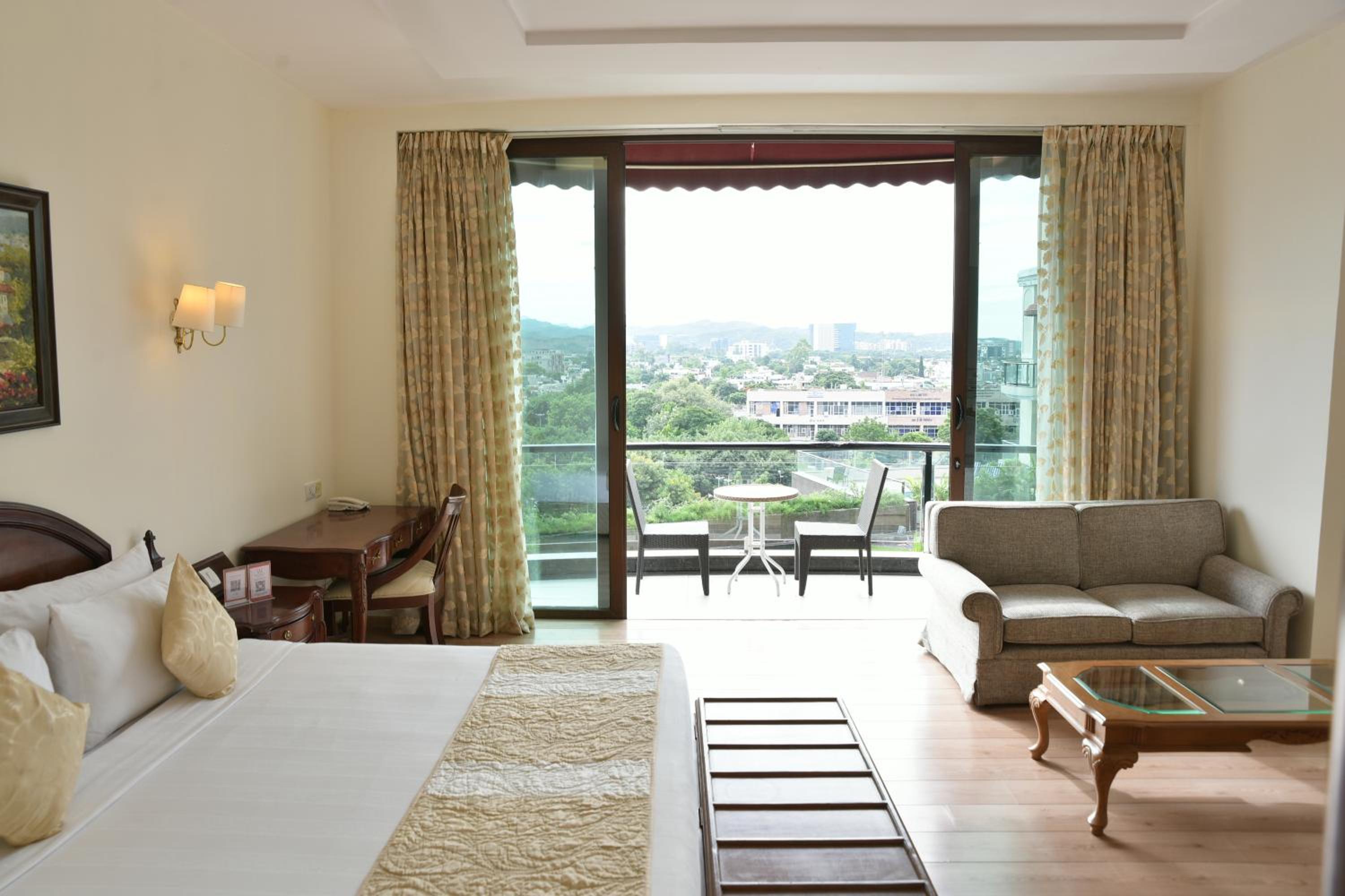 Premium Room With Jacuzzi