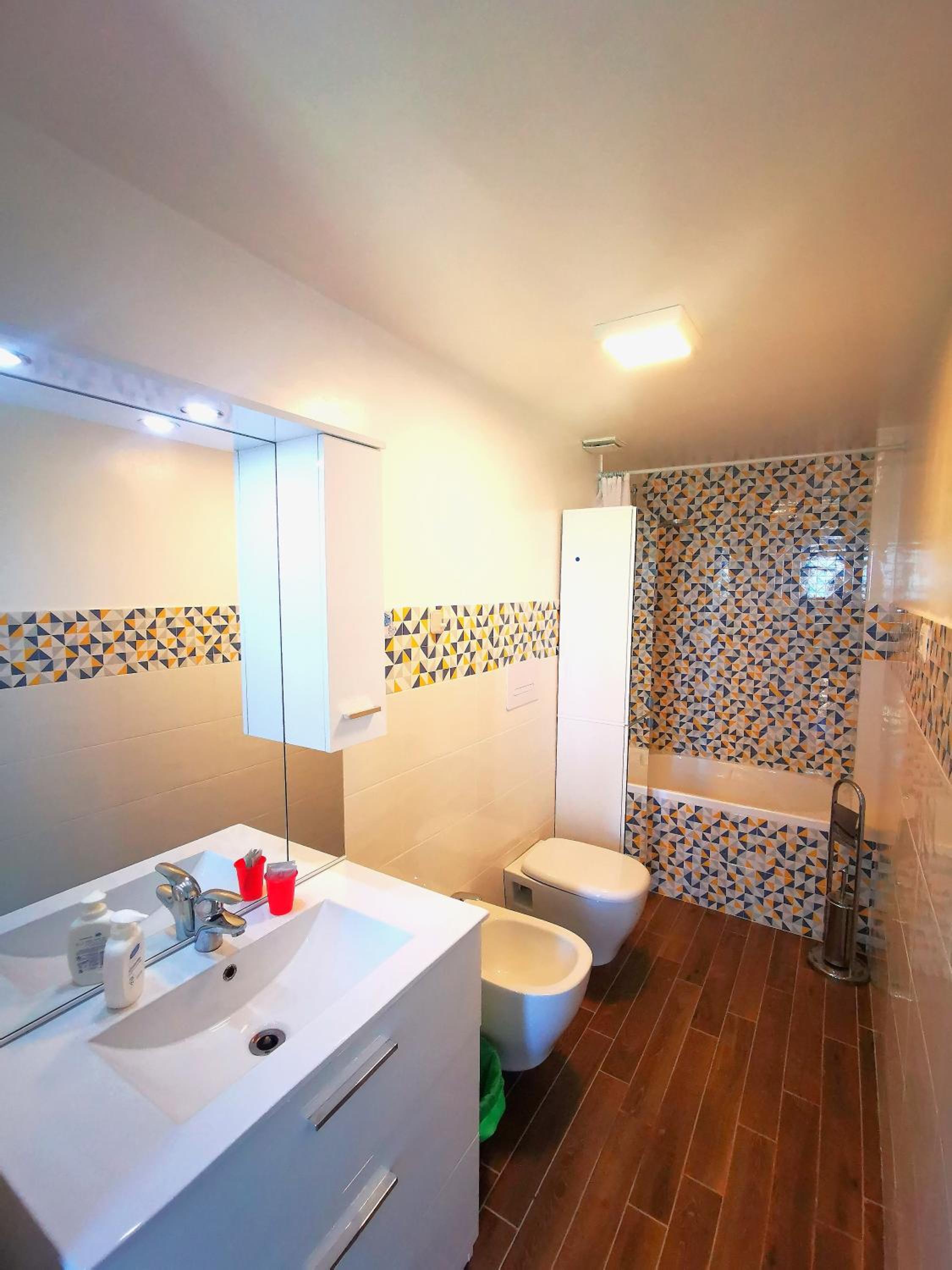 Apartment with Sea View - Photo 2