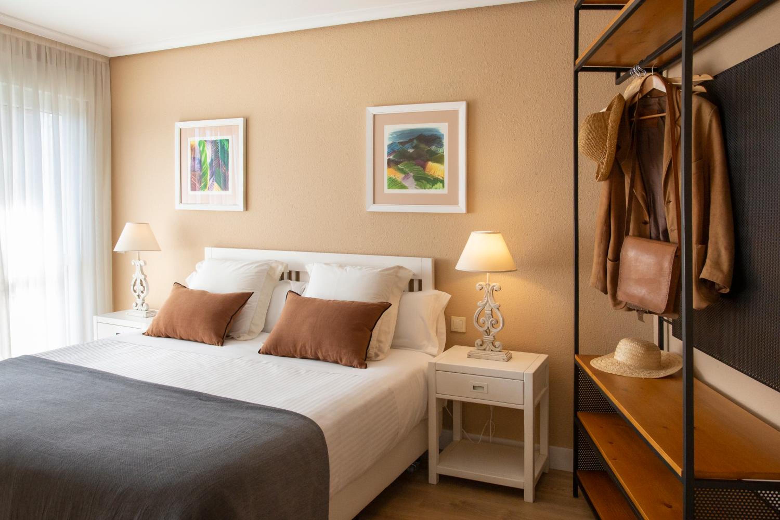 Apartamento con vista a la piscina