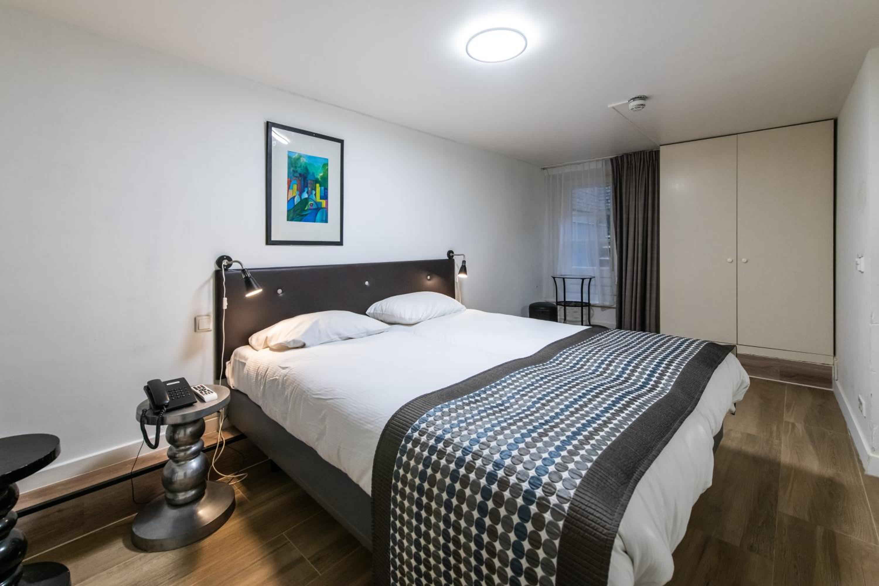 Souterrain Twin Room