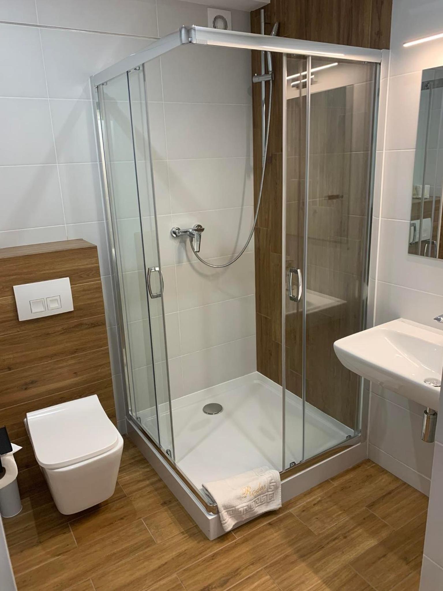 Large Double Room - Photo 2