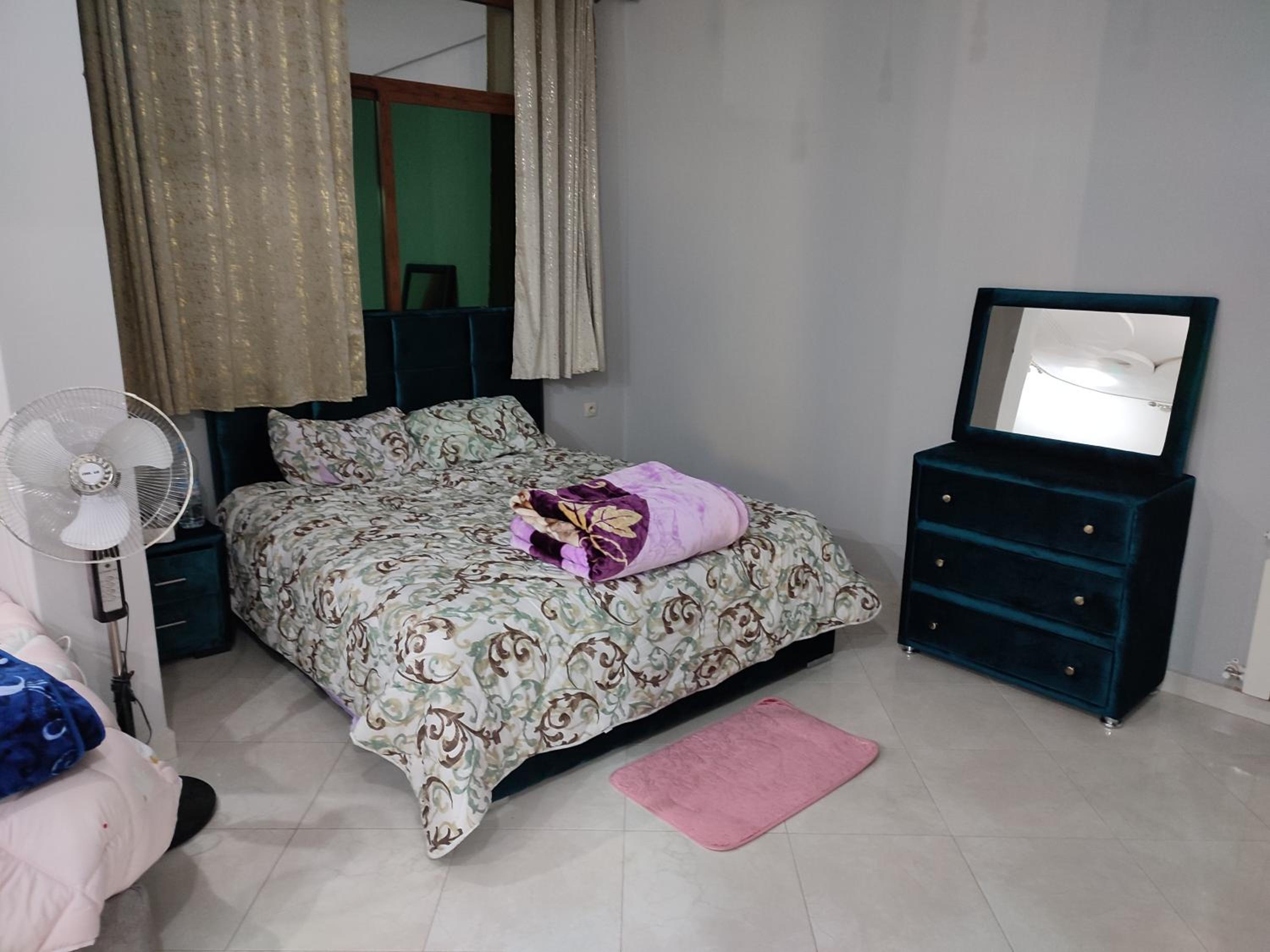 One-Bedroom Apartment - Photo 6