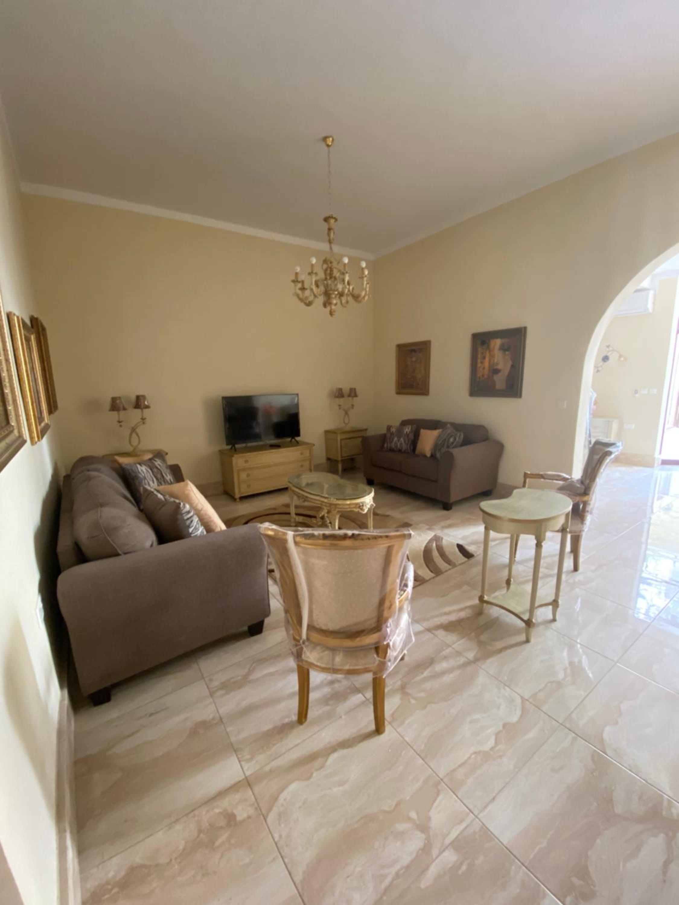 Four-Bedroom House photo 1