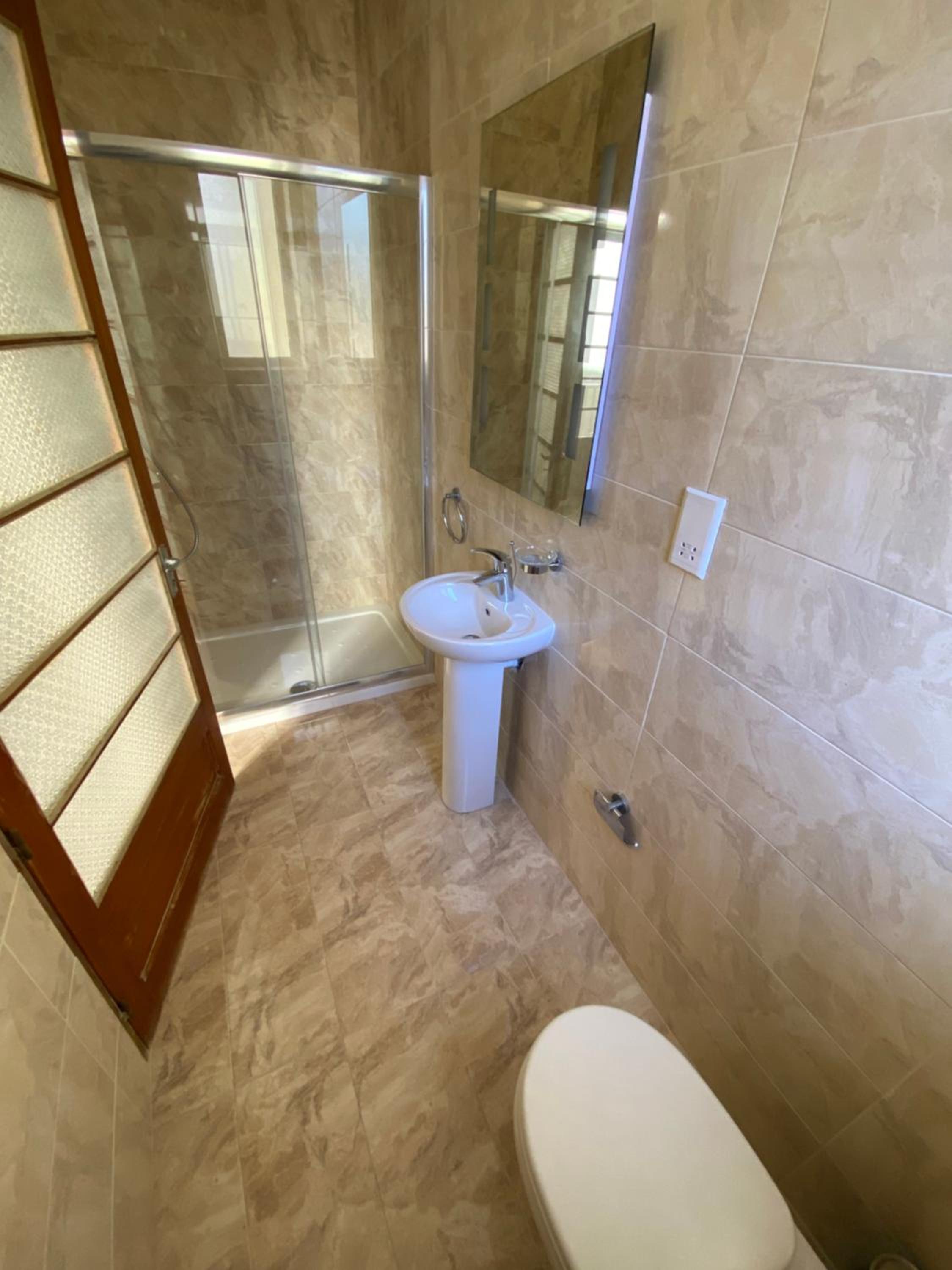 Twin Room with Balcony - Photo 2