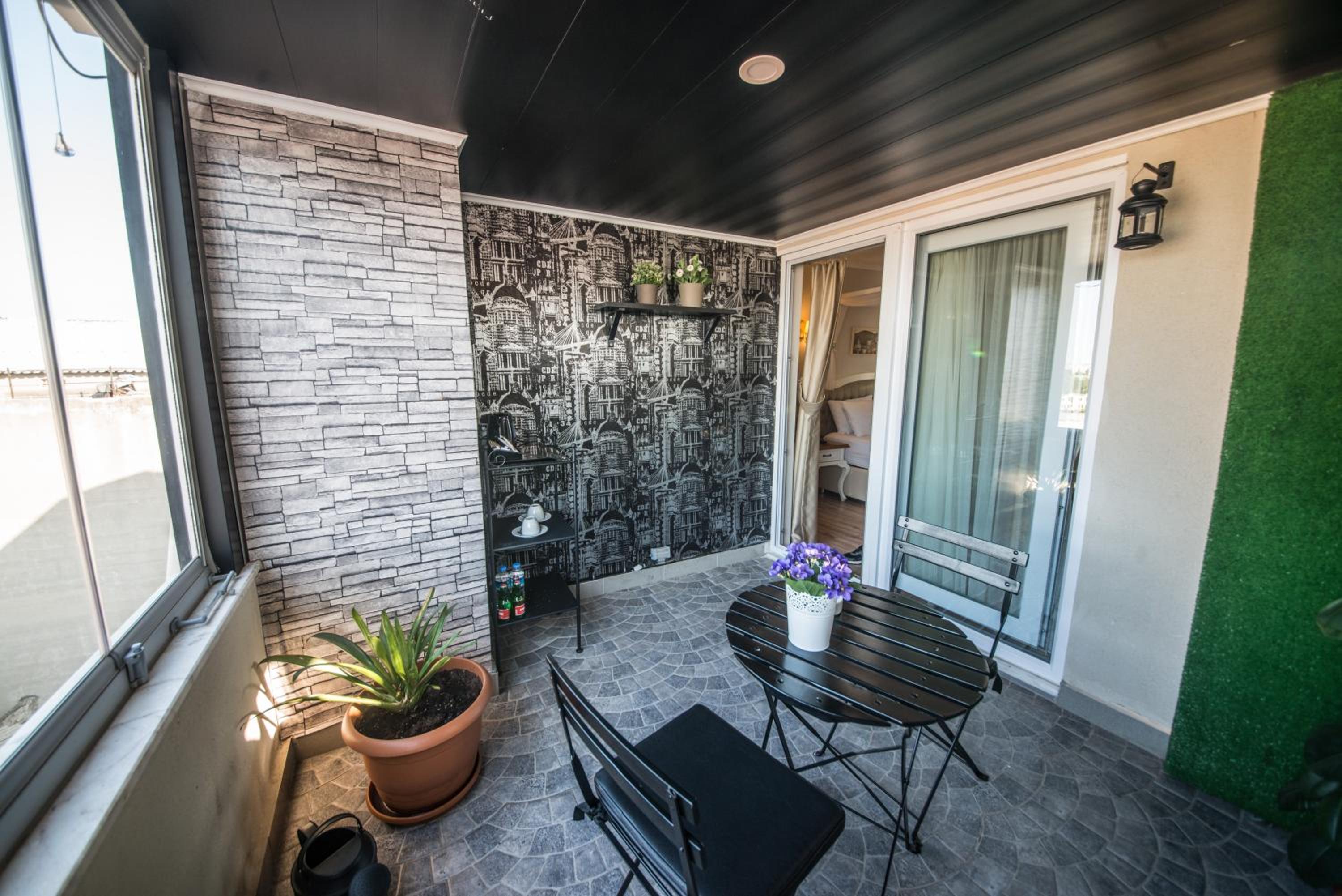 Superior Double or Twin Room with Terrace photo 3