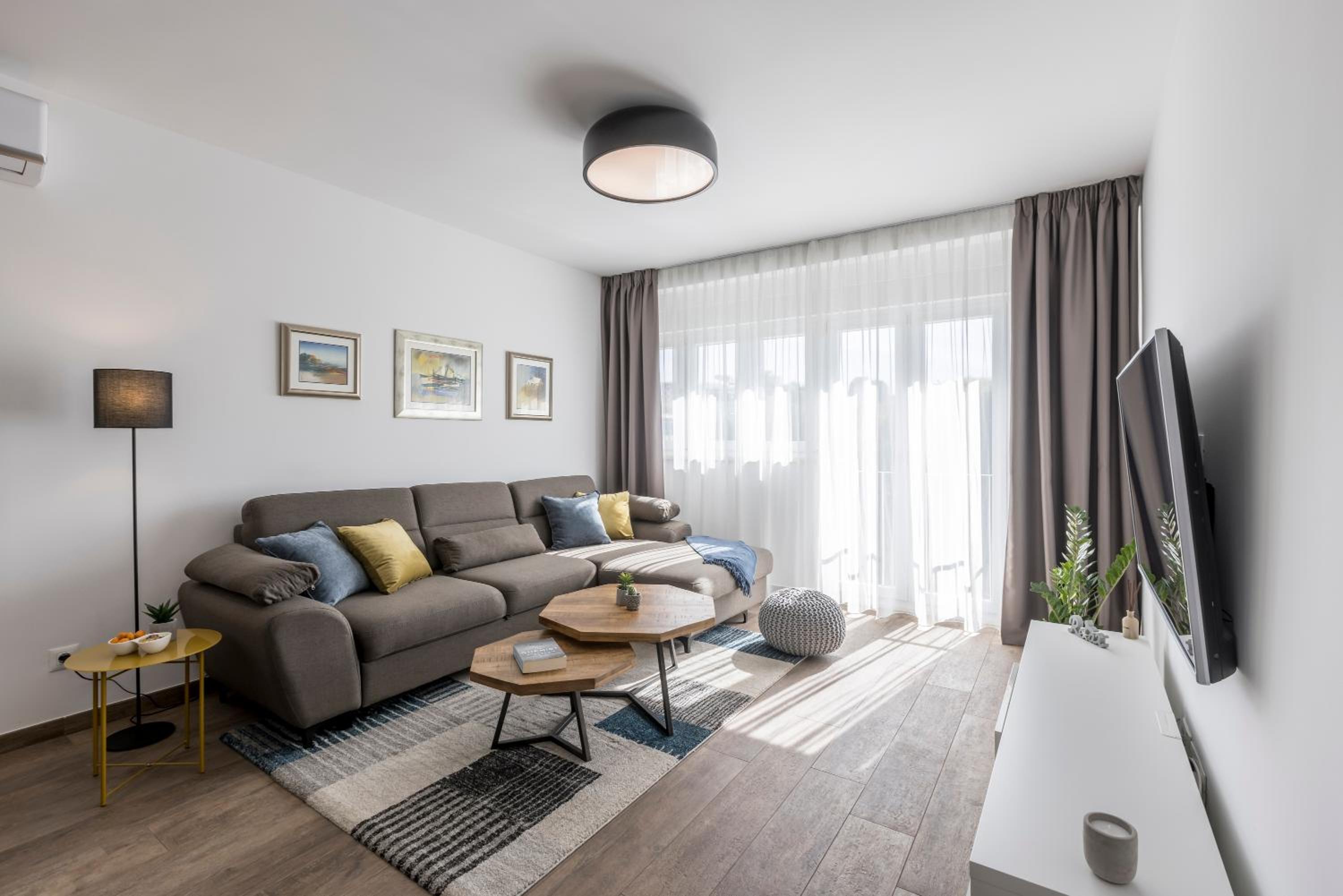 Two-Bedroom Apartment - Photo 37