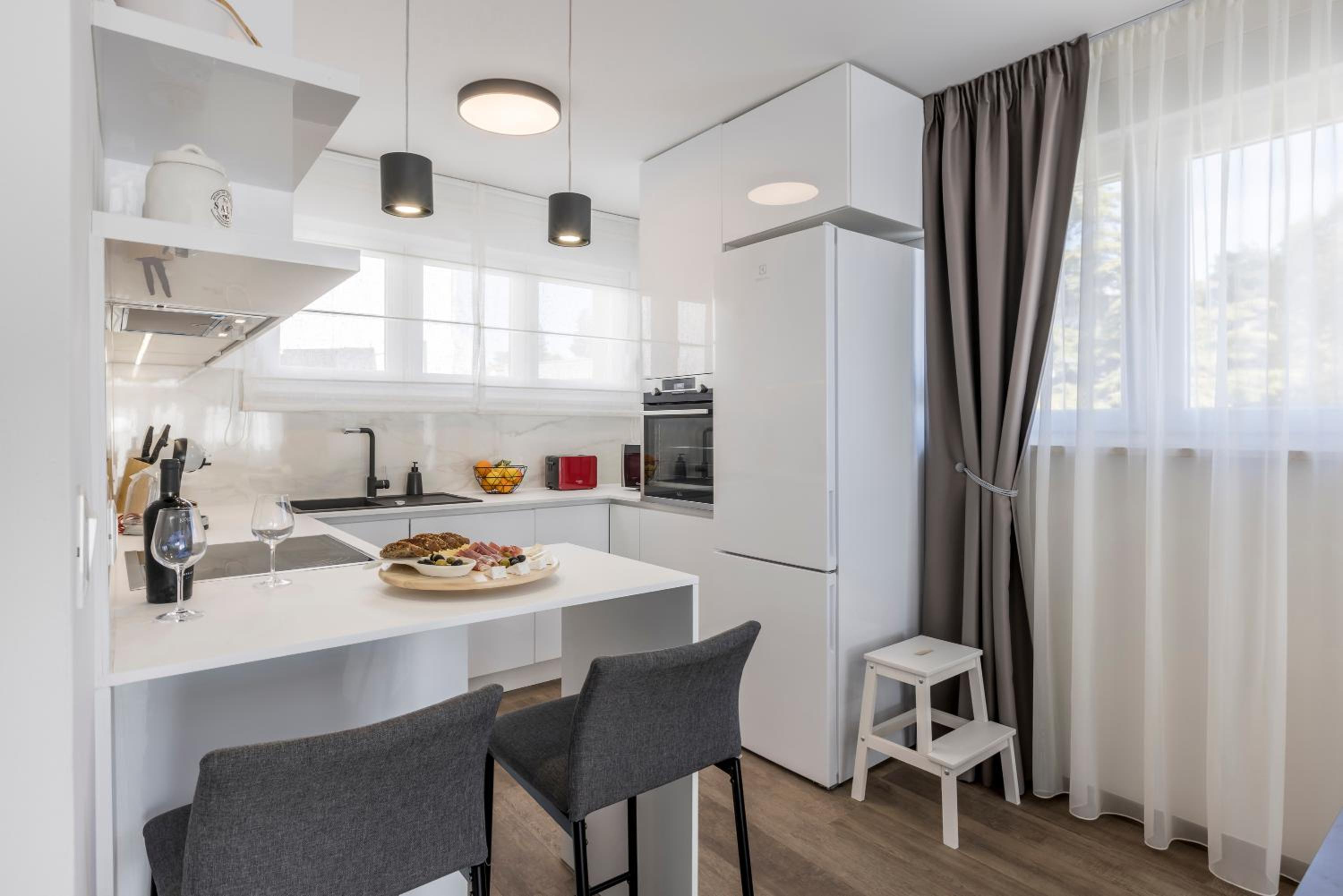 Two-Bedroom Apartment - Photo 18