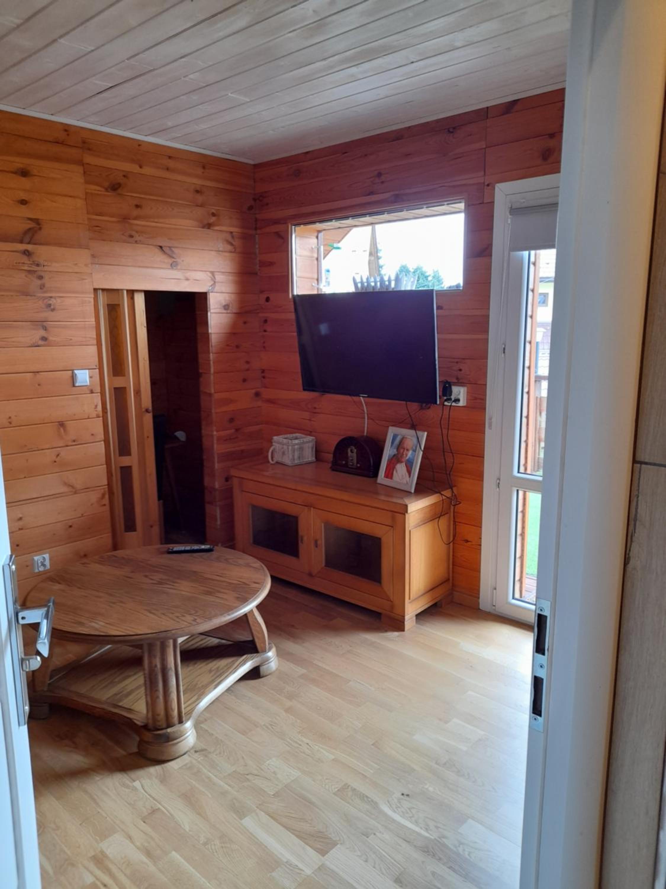 Two-Bedroom House photo 3
