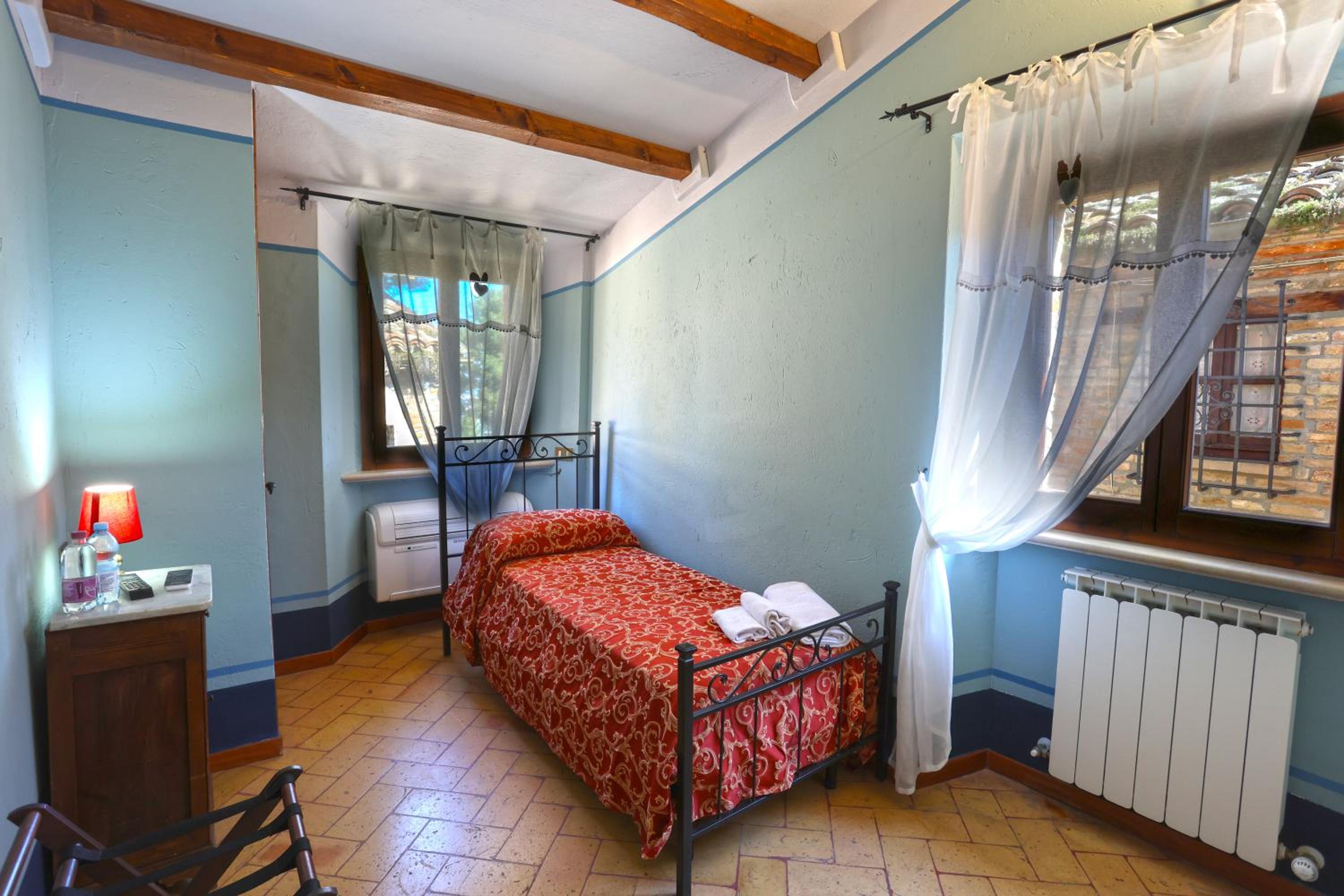 Single Room