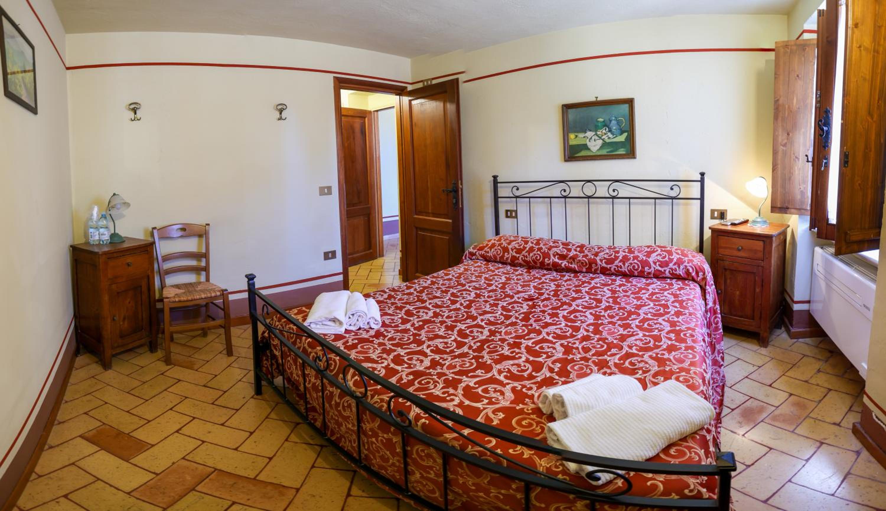 Economy Double Room photo 3