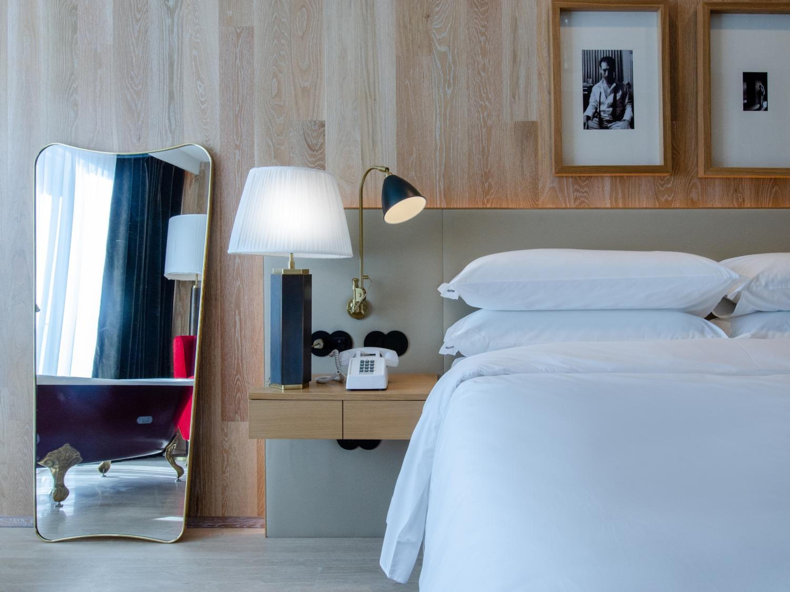 Contemporary Junior Suite - Photo 11
