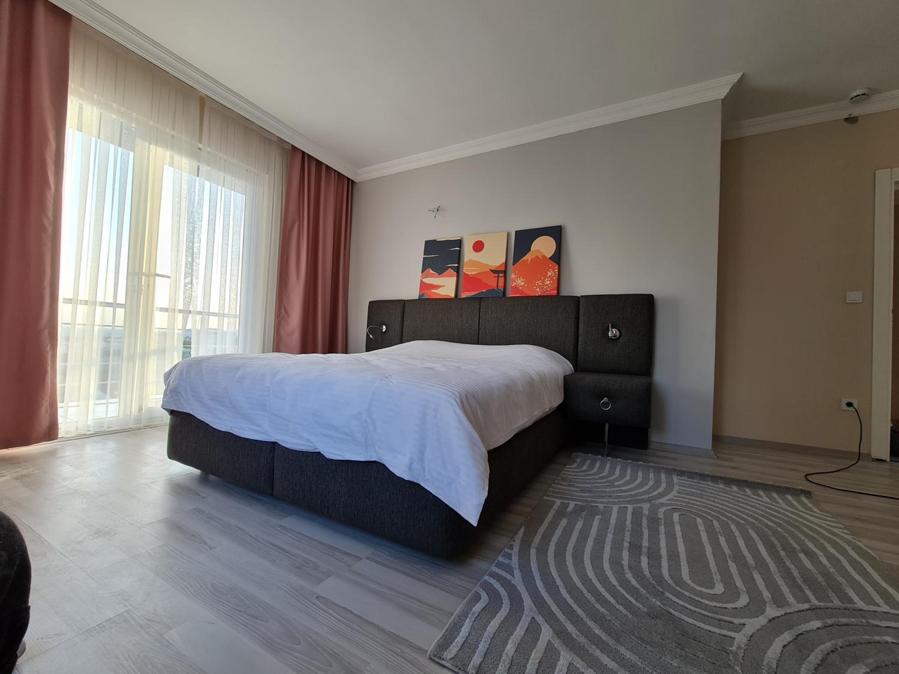 Deluxe Double Room With Balcony photo 1