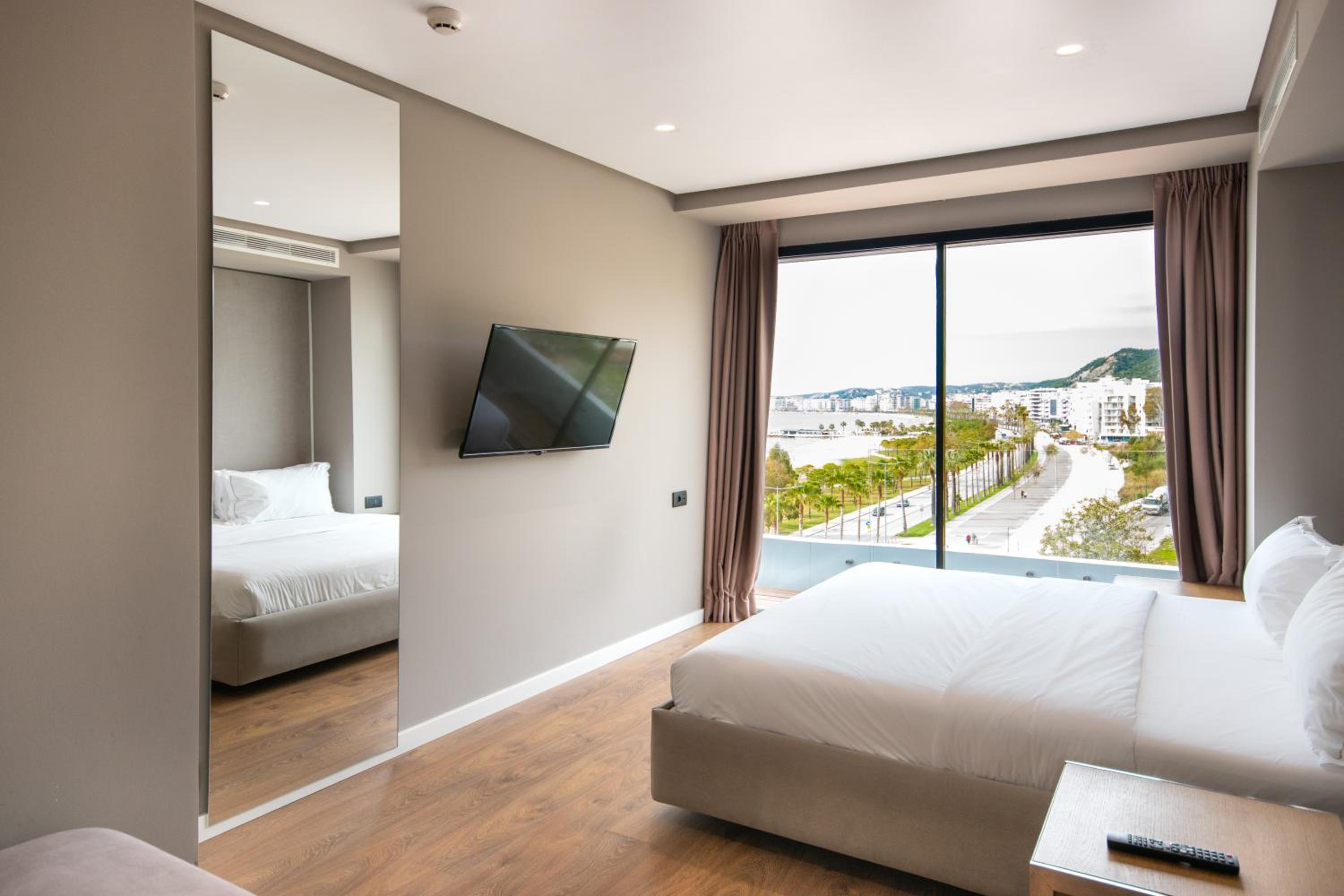 Family Suite with Sea View