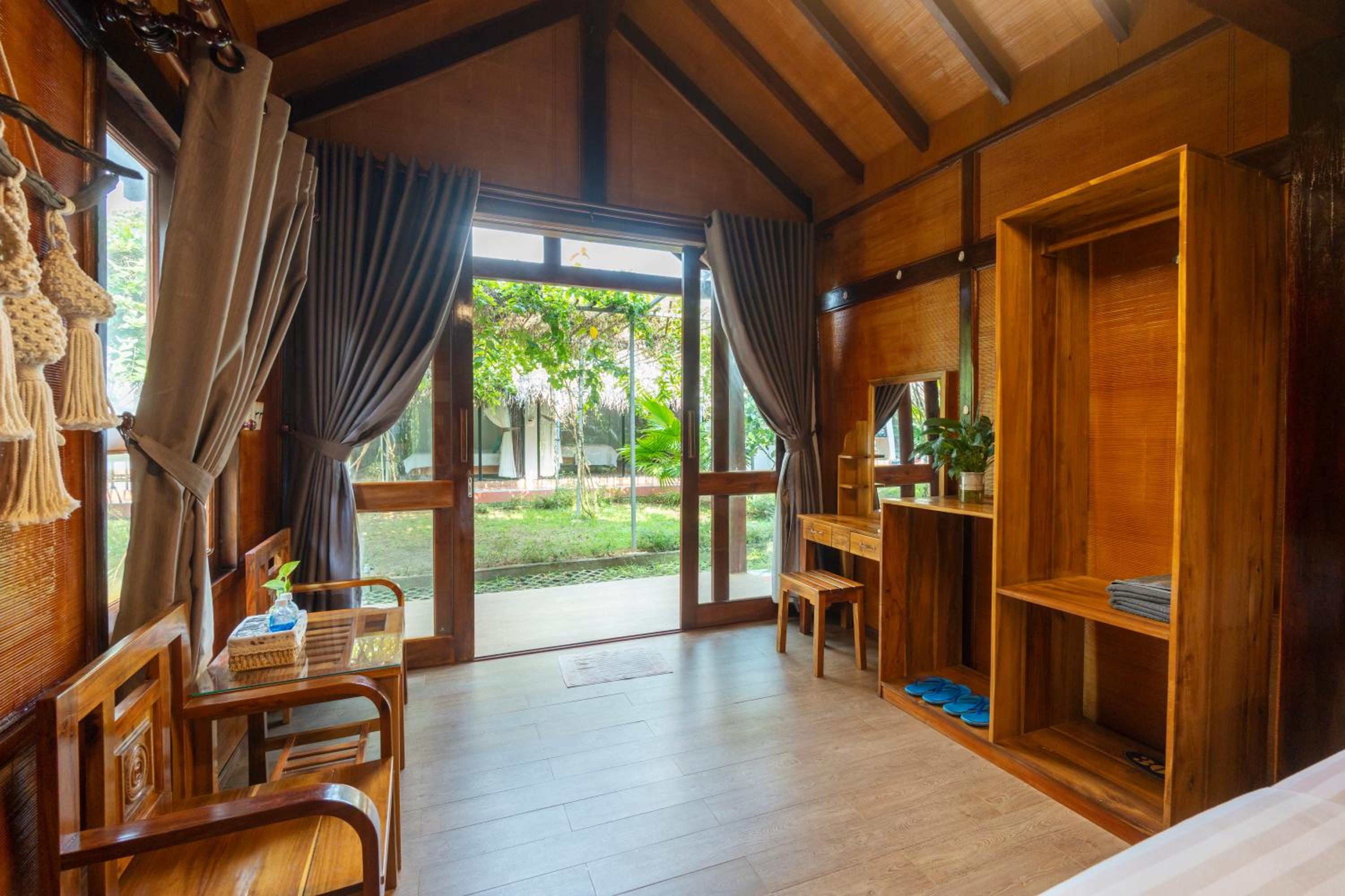 Double Room with Garden View - Photo 11