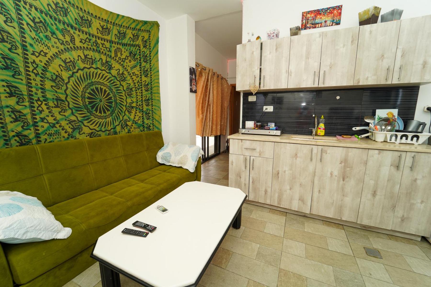 One-Bedroom Apartment - Photo 71