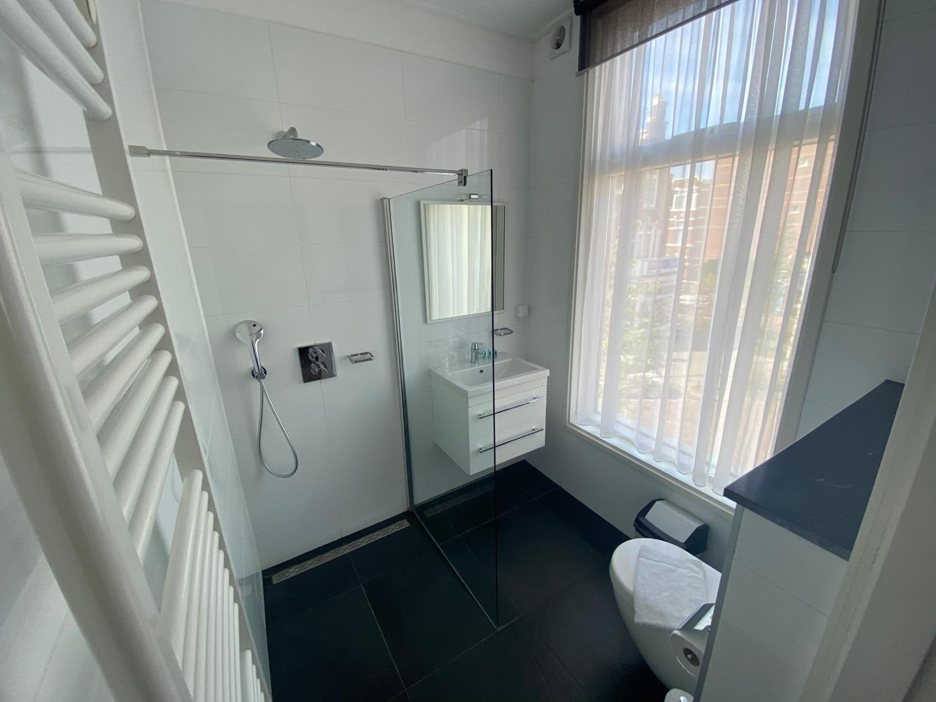 Deluxe Triple Room - Photo 2