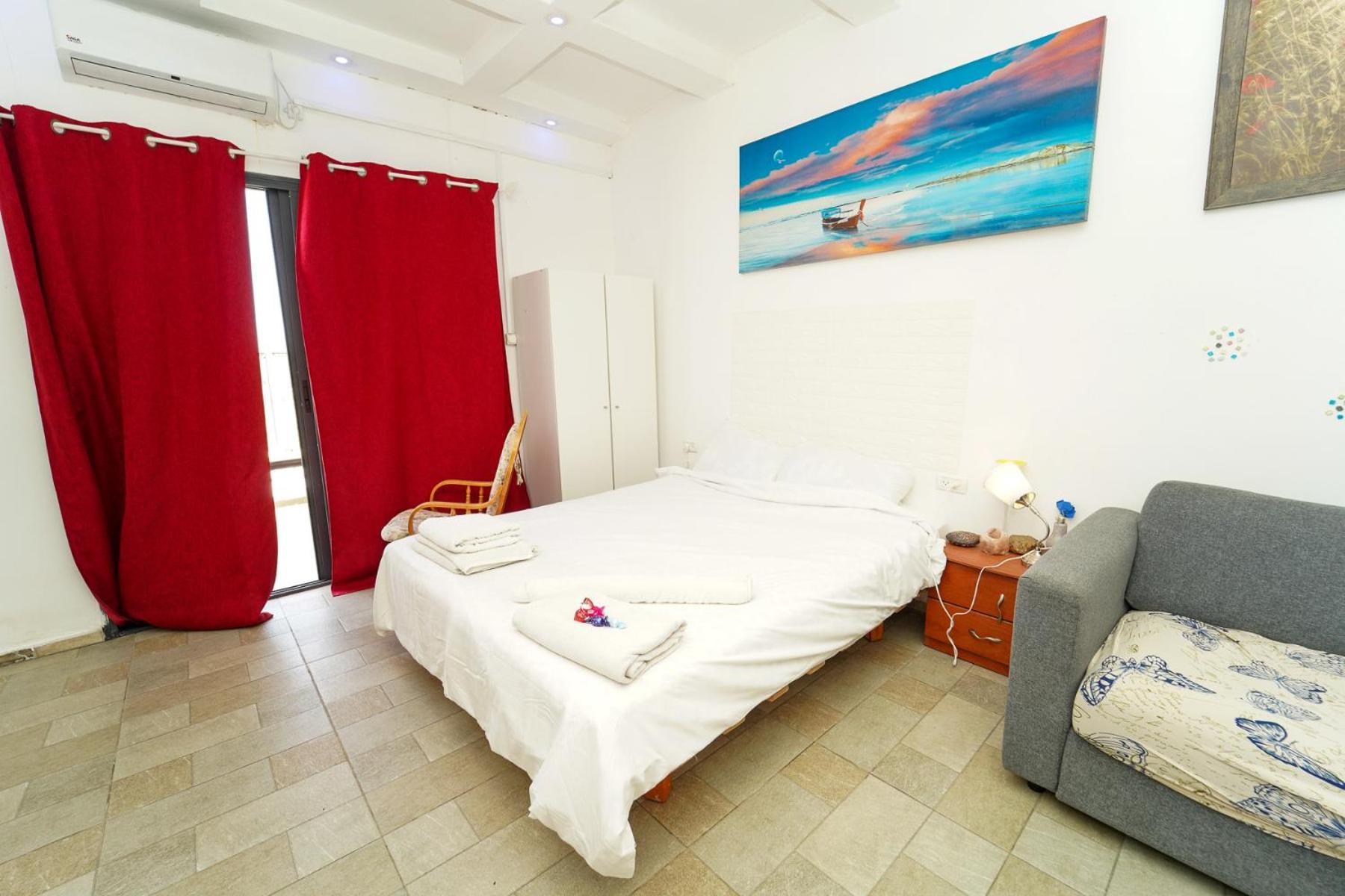 One-Bedroom Apartment - Photo 26