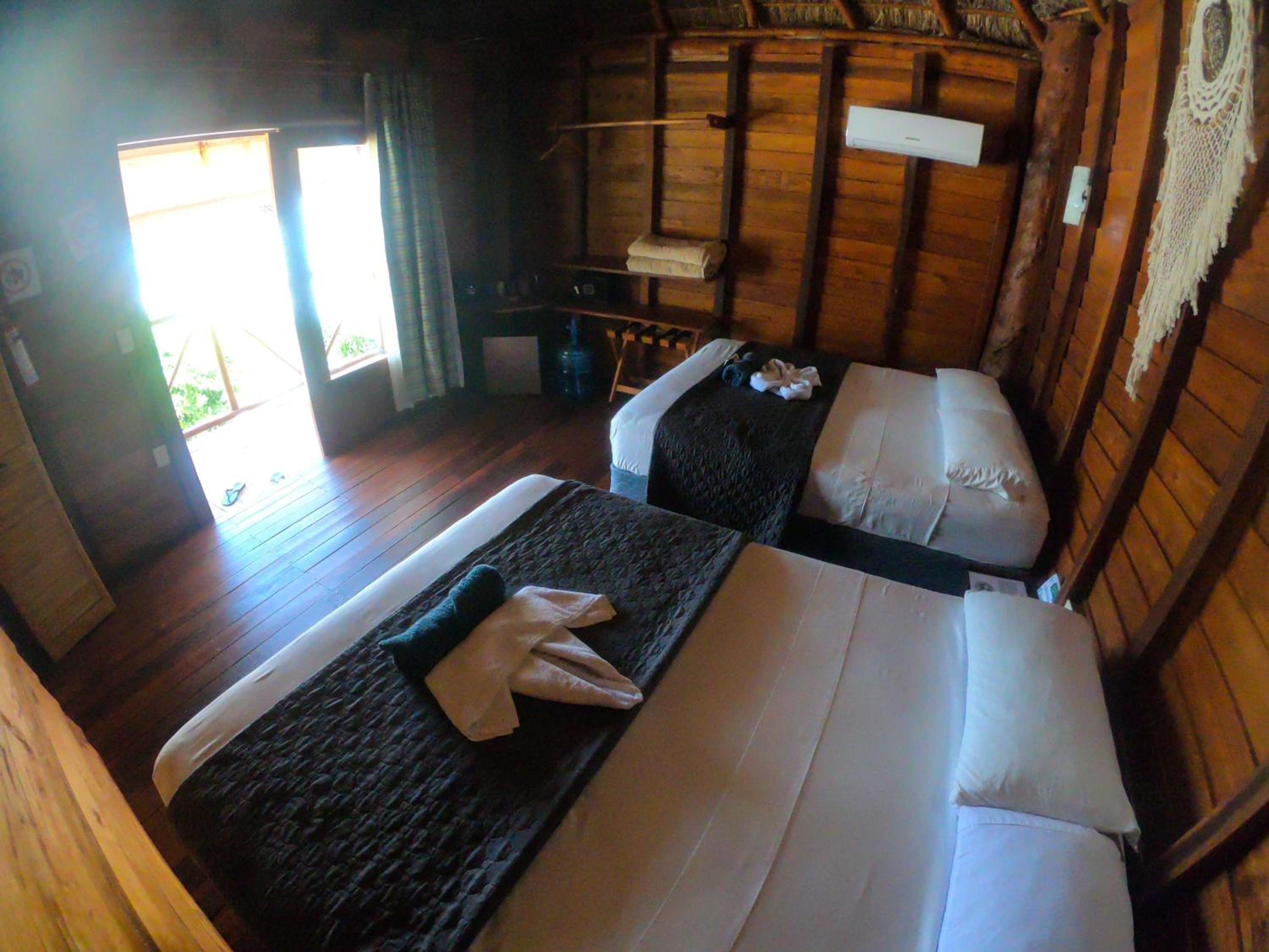Superior Twin Room with Sea View - Photo 26